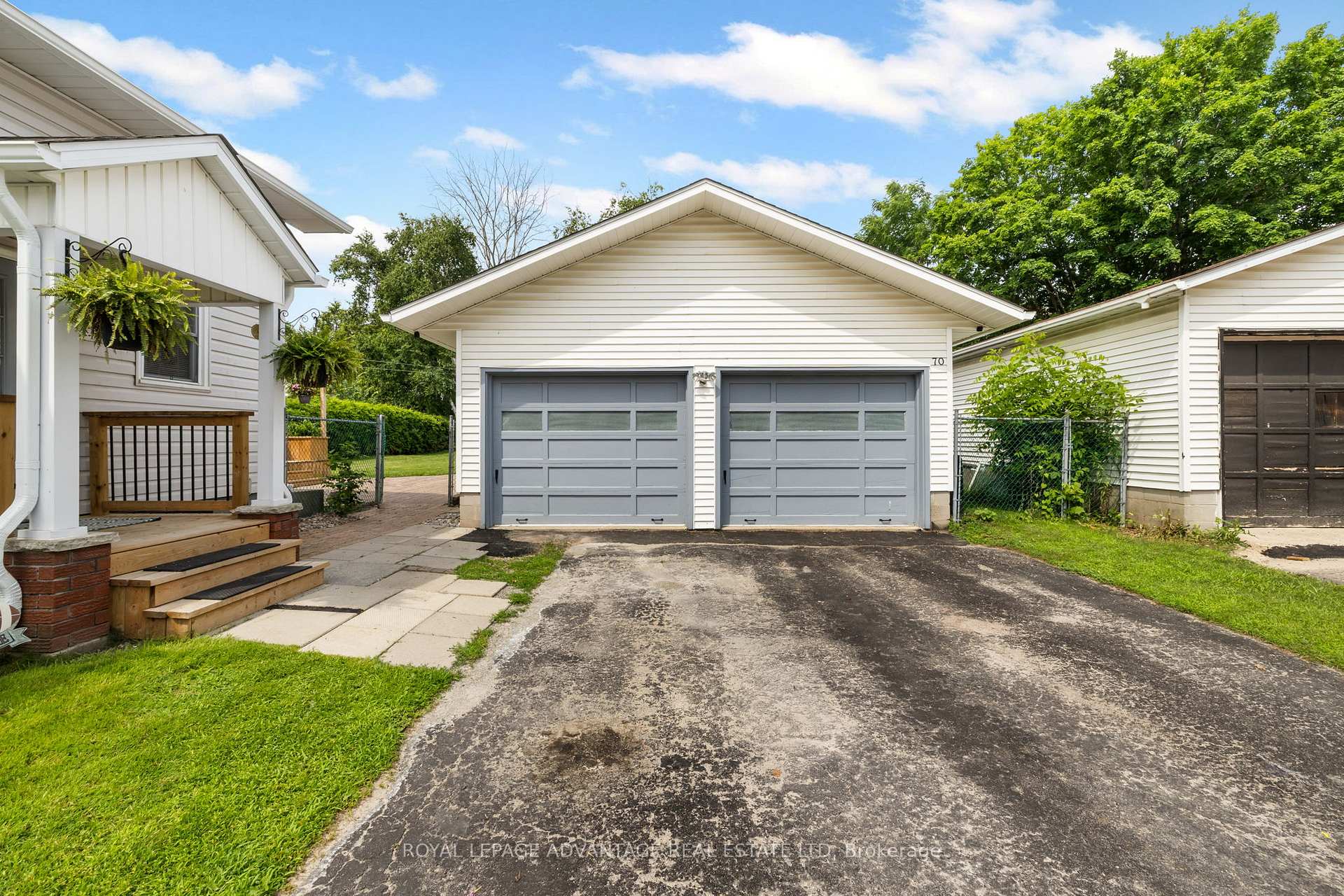 Photo 3 of 70 Abel Street, Smiths Falls, Smiths Falls — HOMEH