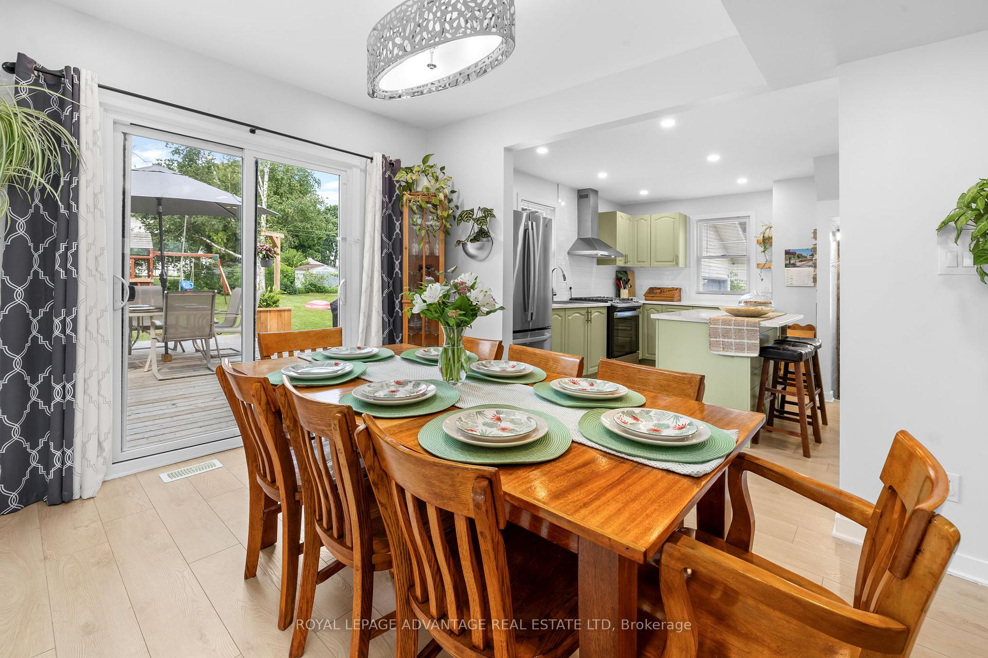 Photo 10 of 70 Abel Street, Smiths Falls, Smiths Falls — HOMEH