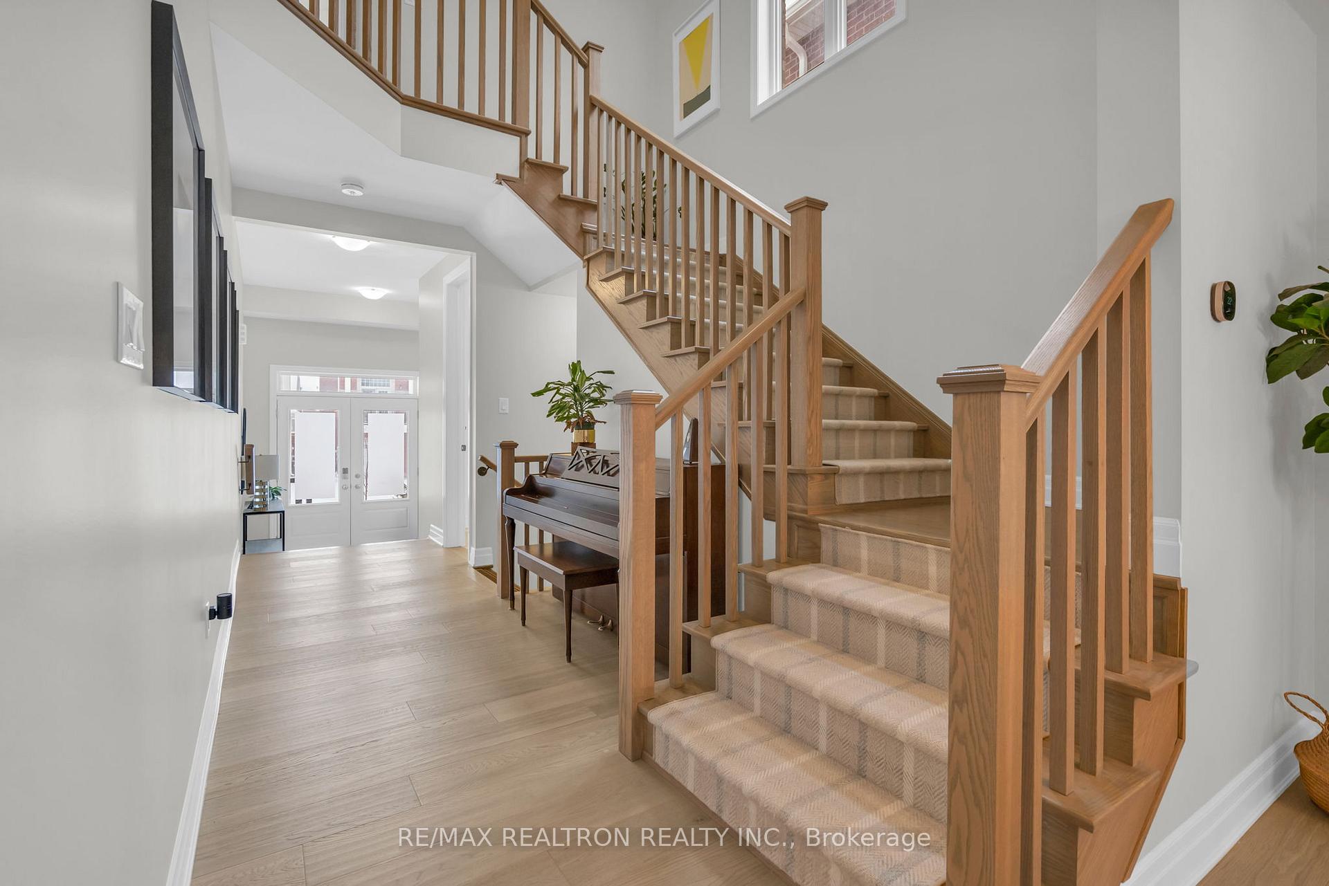 Photo 6 of 669 Newlove Street, Innisfil, Rural Innisfil — HOMEH
