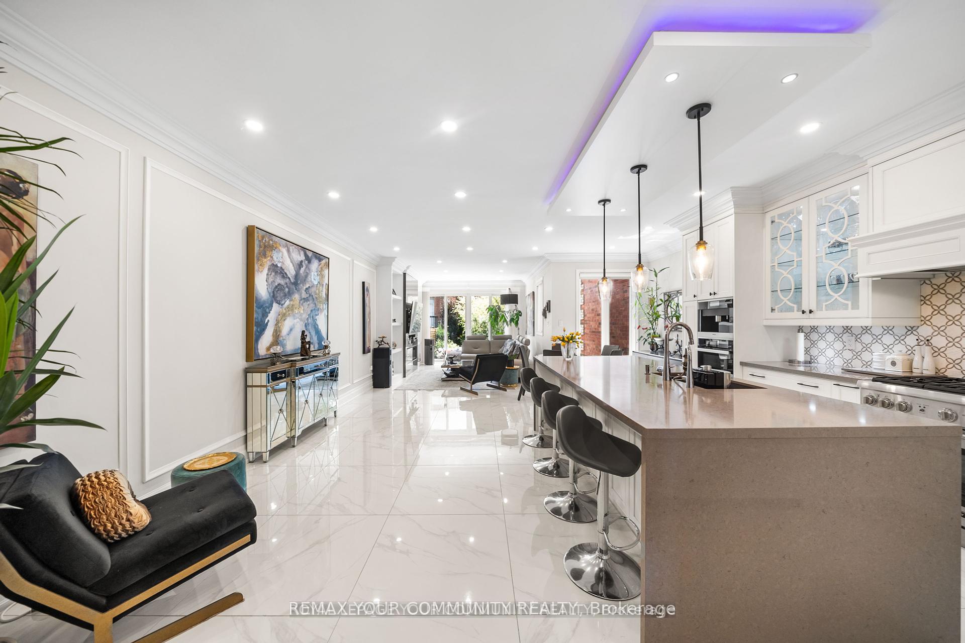 Photo 7 of 37 Copperstone Crescent, Richmond Hill, Rouge Woods — HOMEH