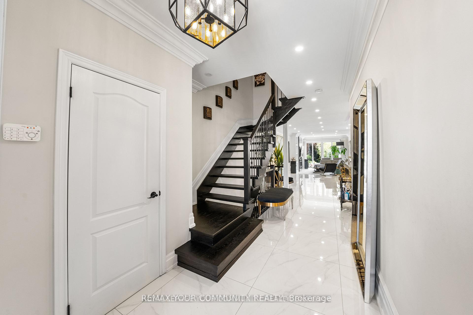 Photo 14 of 37 Copperstone Crescent, Richmond Hill, Rouge Woods — HOMEH