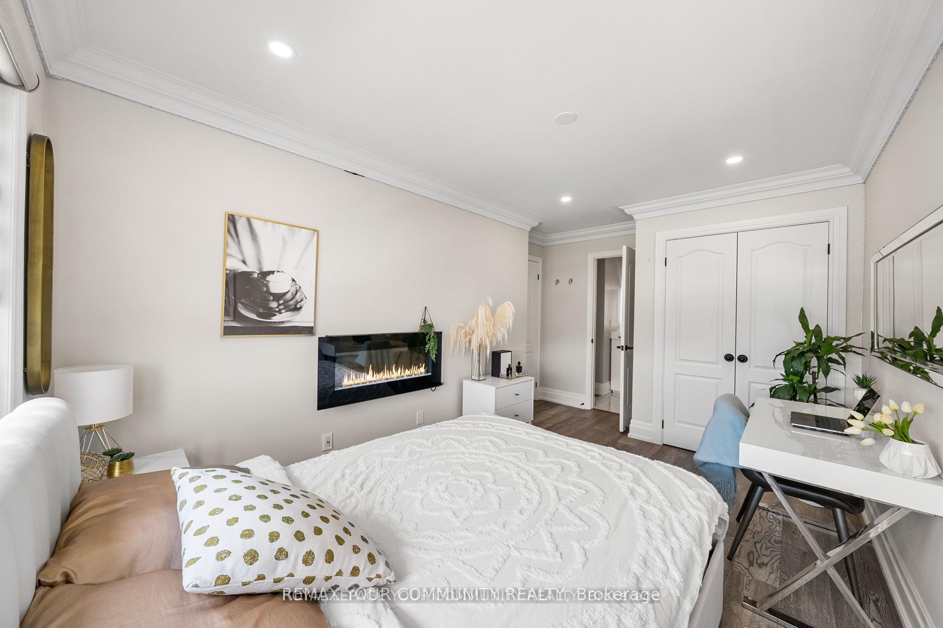 Photo 23 of 37 Copperstone Crescent, Richmond Hill, Rouge Woods — HOMEH