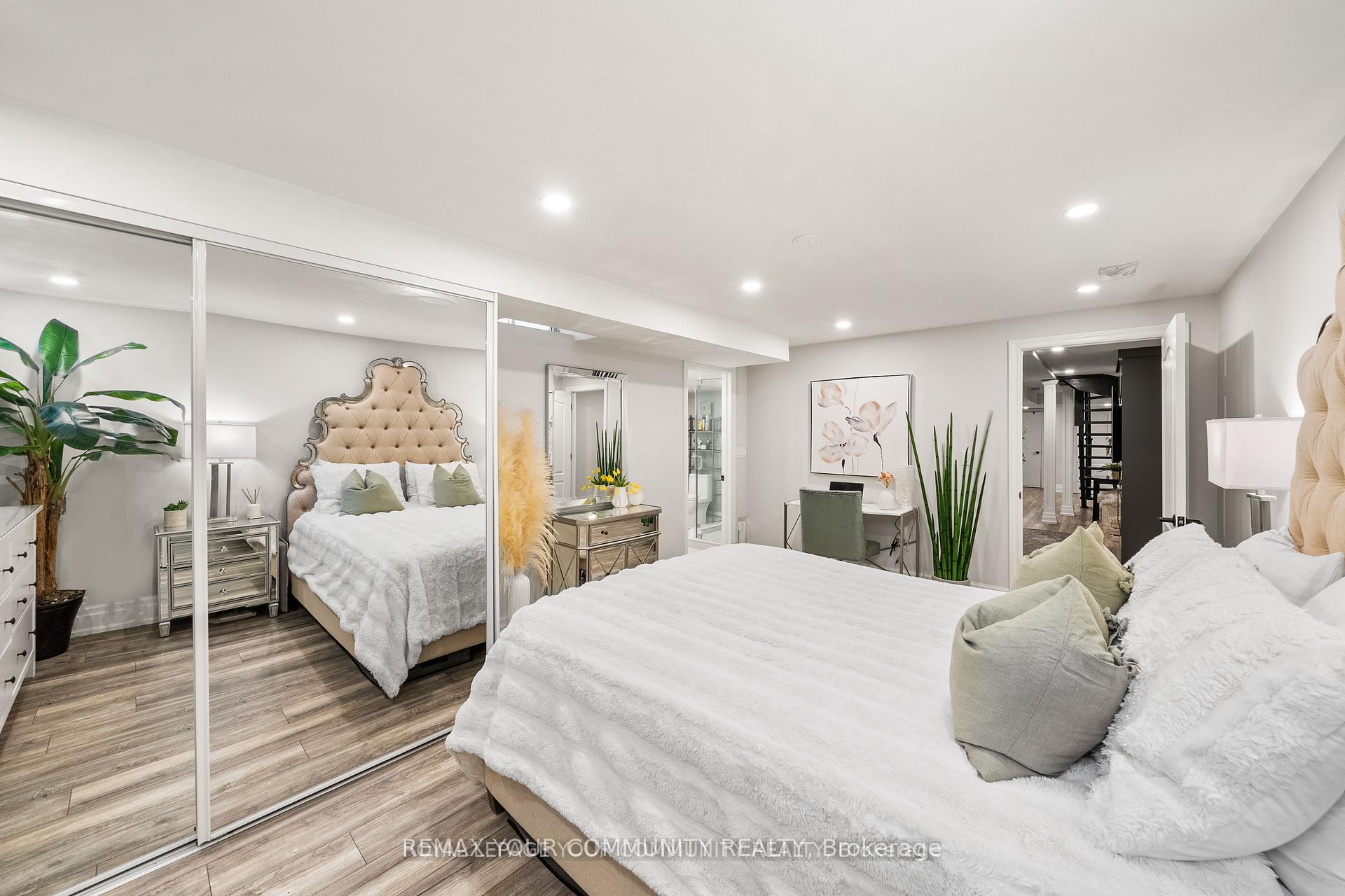 Photo 27 of 37 Copperstone Crescent, Richmond Hill, Rouge Woods — HOMEH