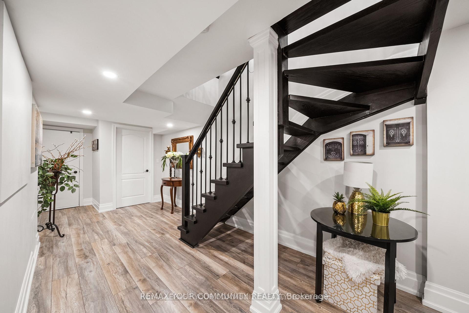 Photo 32 of 37 Copperstone Crescent, Richmond Hill, Rouge Woods — HOMEH