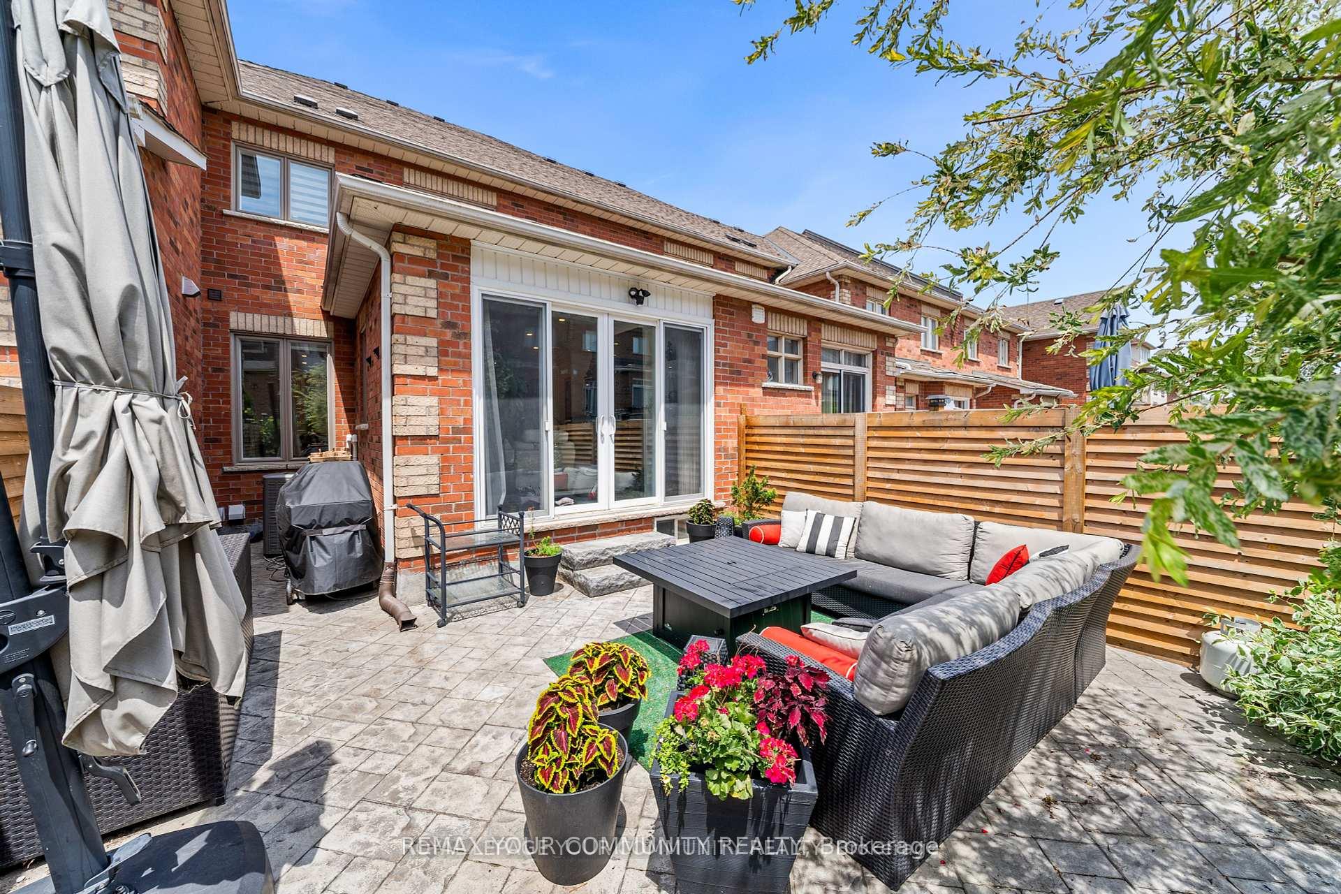 Photo 35 of 37 Copperstone Crescent, Richmond Hill, Rouge Woods — HOMEH