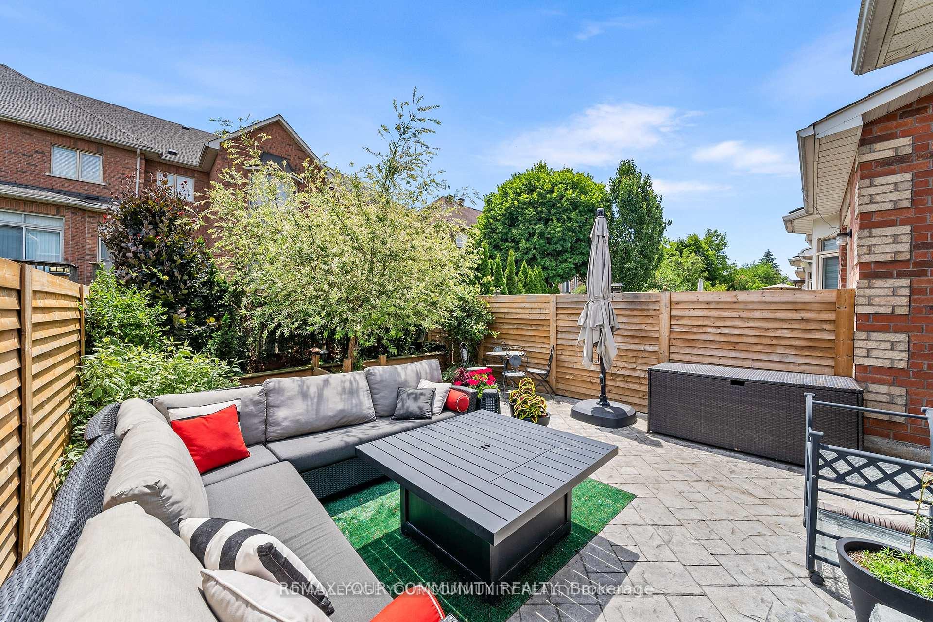 Photo 36 of 37 Copperstone Crescent, Richmond Hill, Rouge Woods — HOMEH