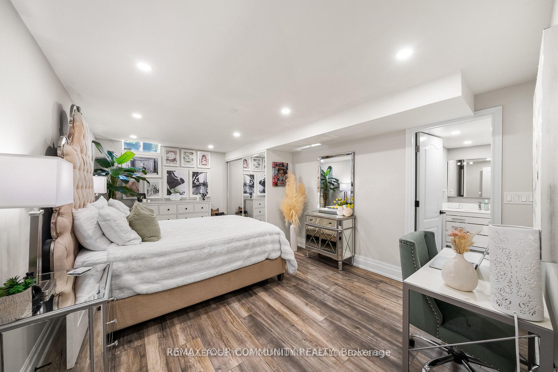 Photo 38 of 37 Copperstone Crescent, Richmond Hill, Rouge Woods — HOMEH