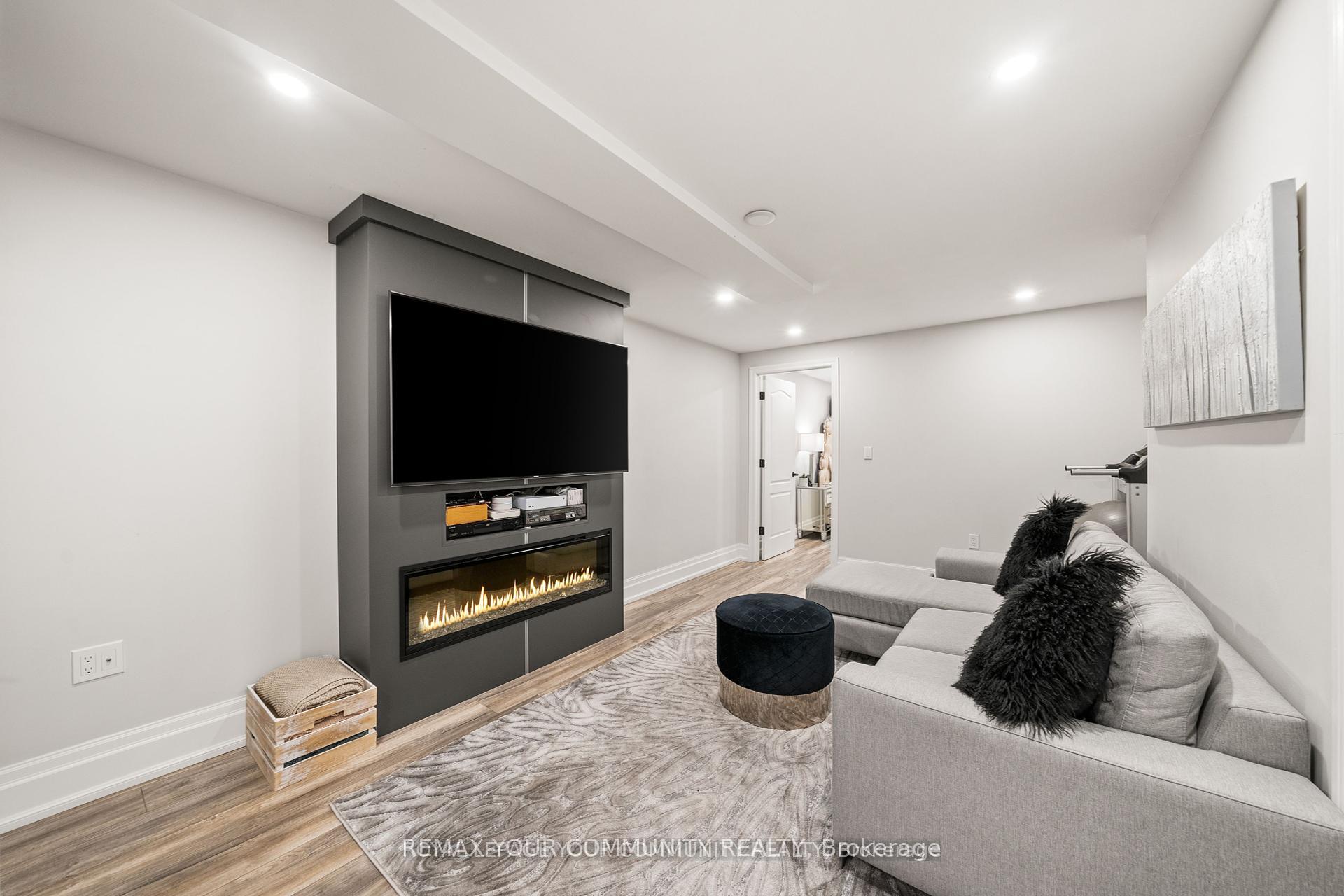 Photo 42 of 37 Copperstone Crescent, Richmond Hill, Rouge Woods — HOMEH