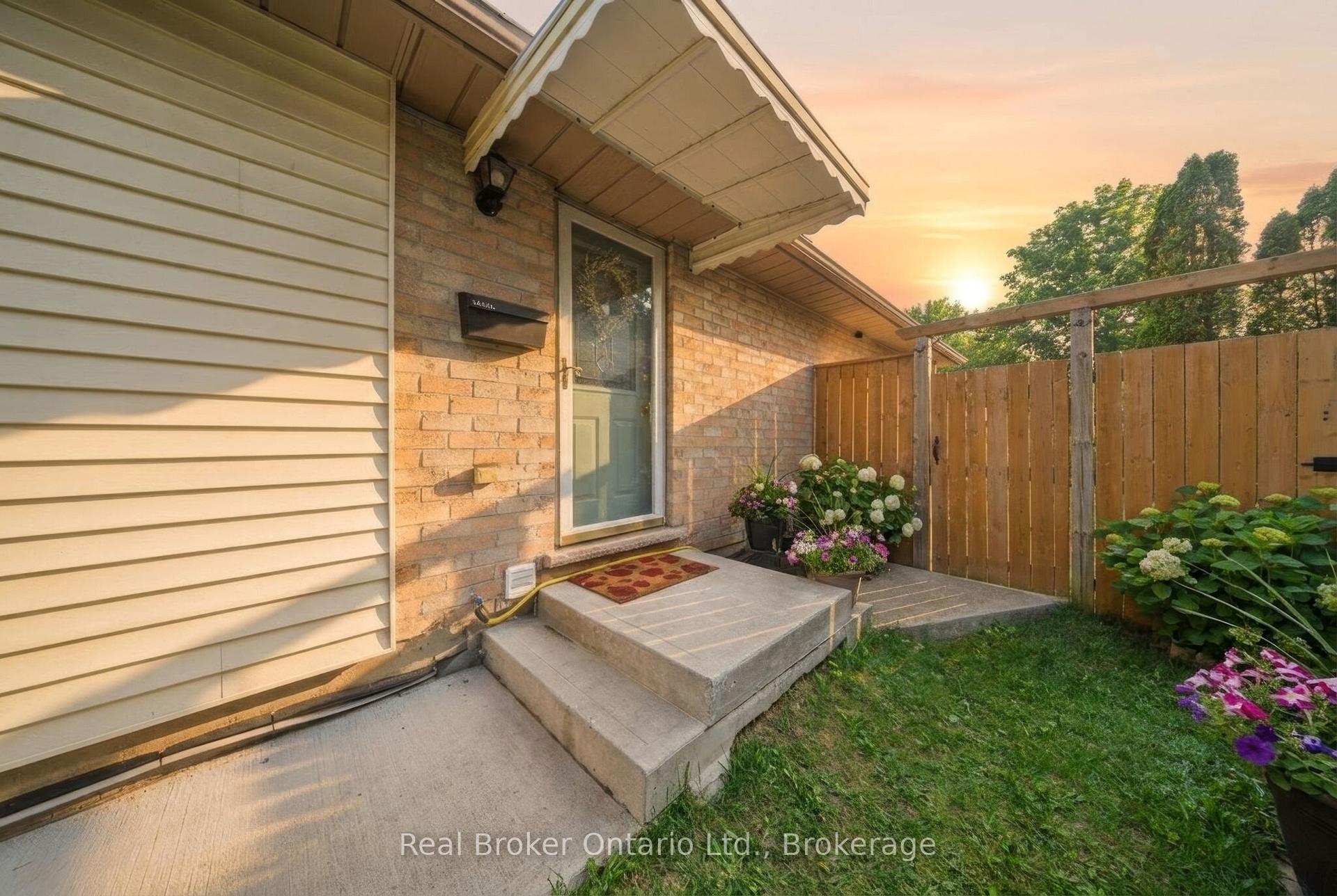 Photo 4 of 58 Leacock Avenue, Guelph, Grange Road — HOMEH