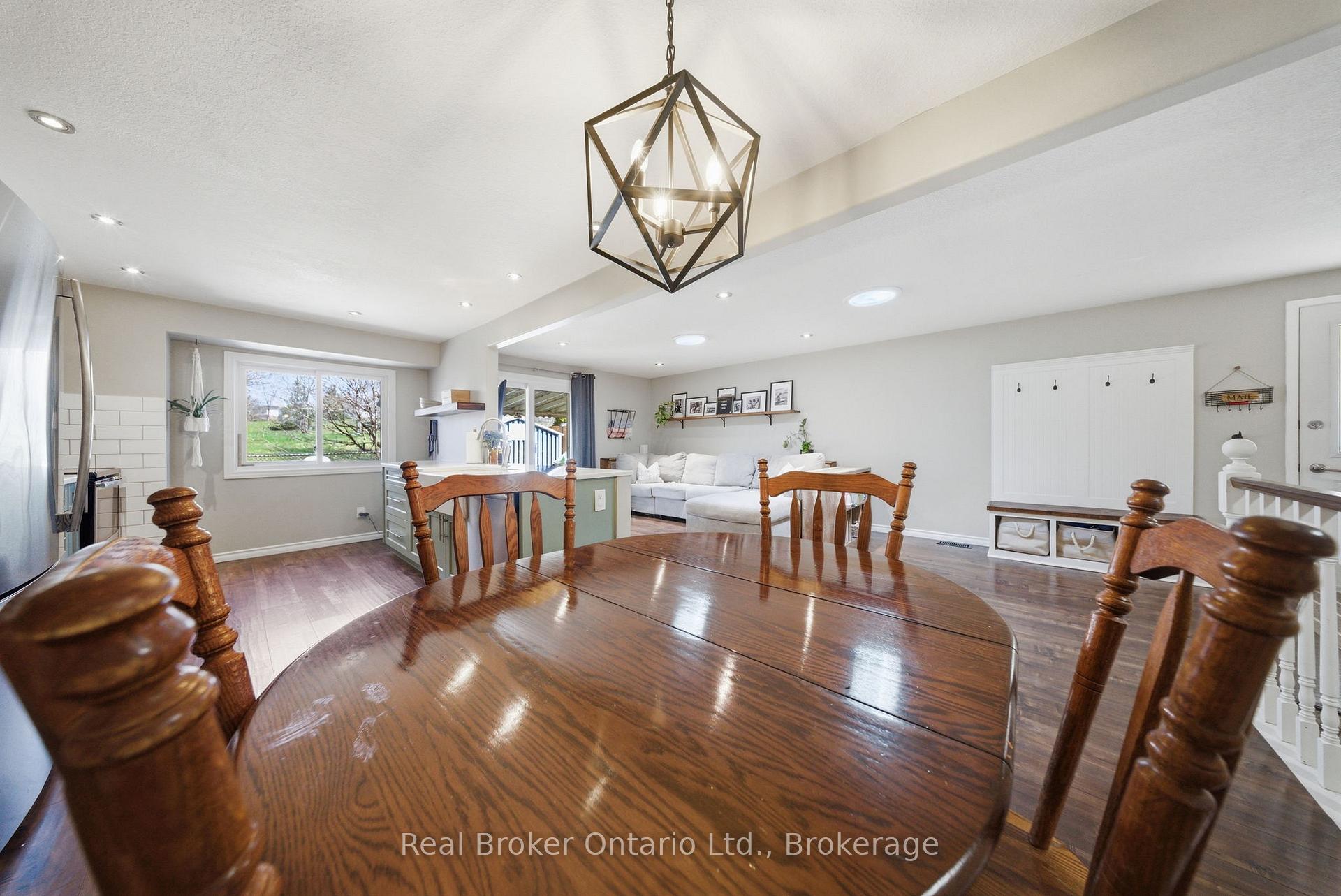 Photo 9 of 58 Leacock Avenue, Guelph, Grange Road — HOMEH