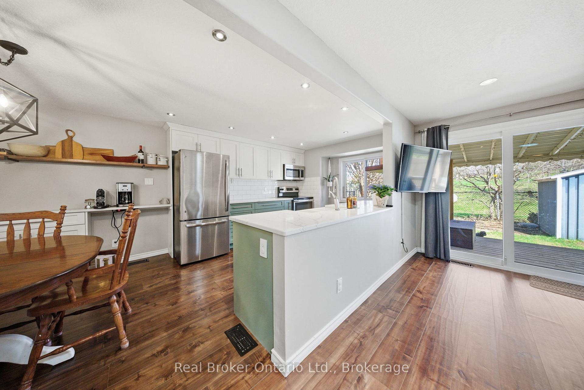 Photo 14 of 58 Leacock Avenue, Guelph, Grange Road — HOMEH