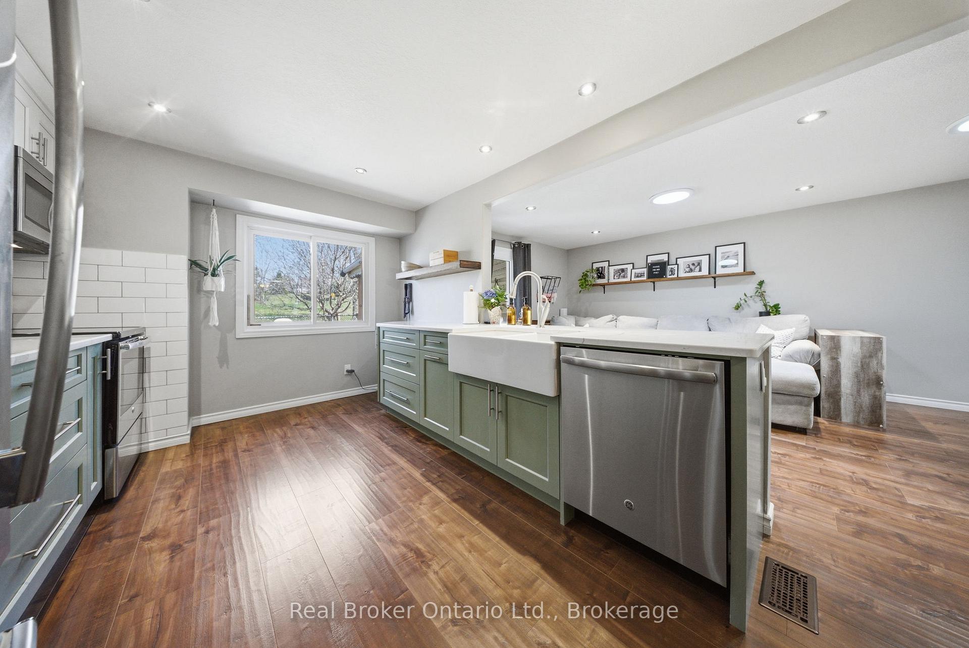 Photo 17 of 58 Leacock Avenue, Guelph, Grange Road — HOMEH