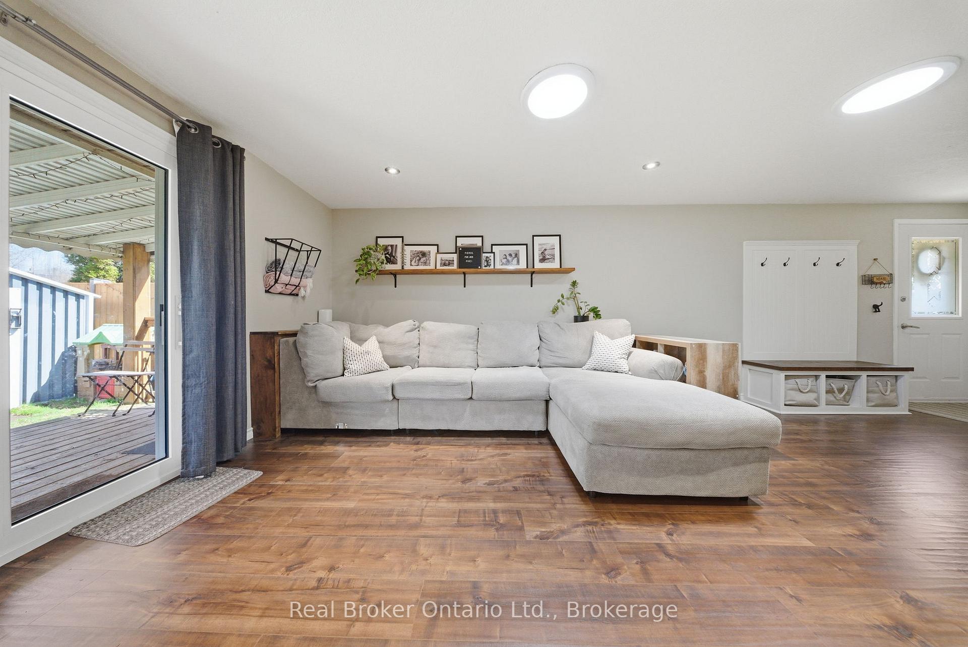 Photo 22 of 58 Leacock Avenue, Guelph, Grange Road — HOMEH