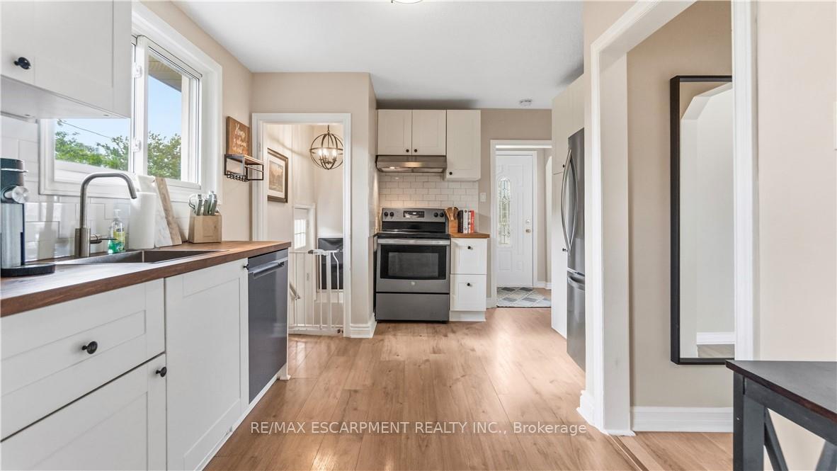 Photo 17 of 17 Alba Street, Hamilton, Stoney Creek — HOMEH