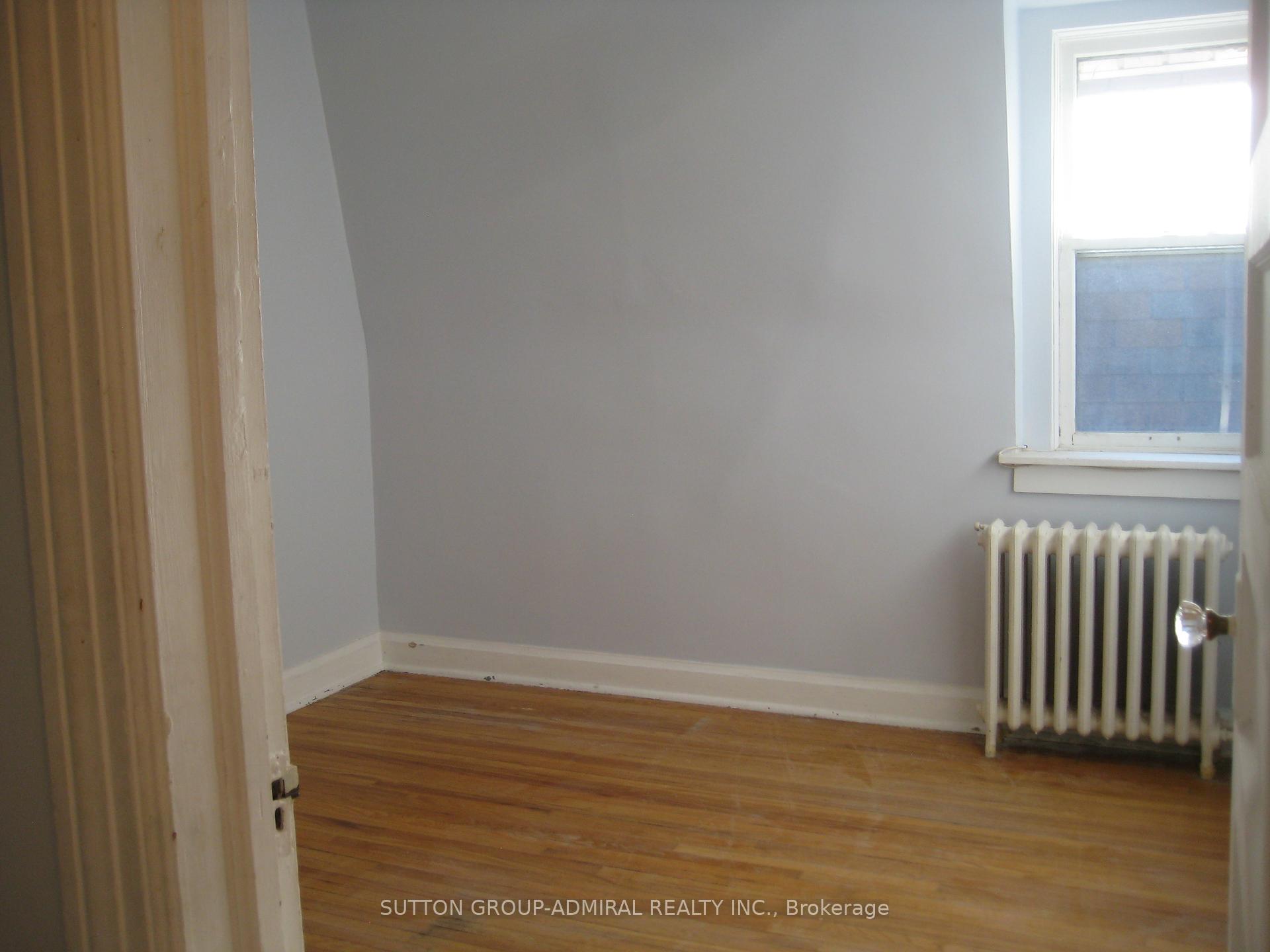 Photo 8 of 238 Lumsden Avenue, Toronto, Woodbine-Lumsden — HOMEH
