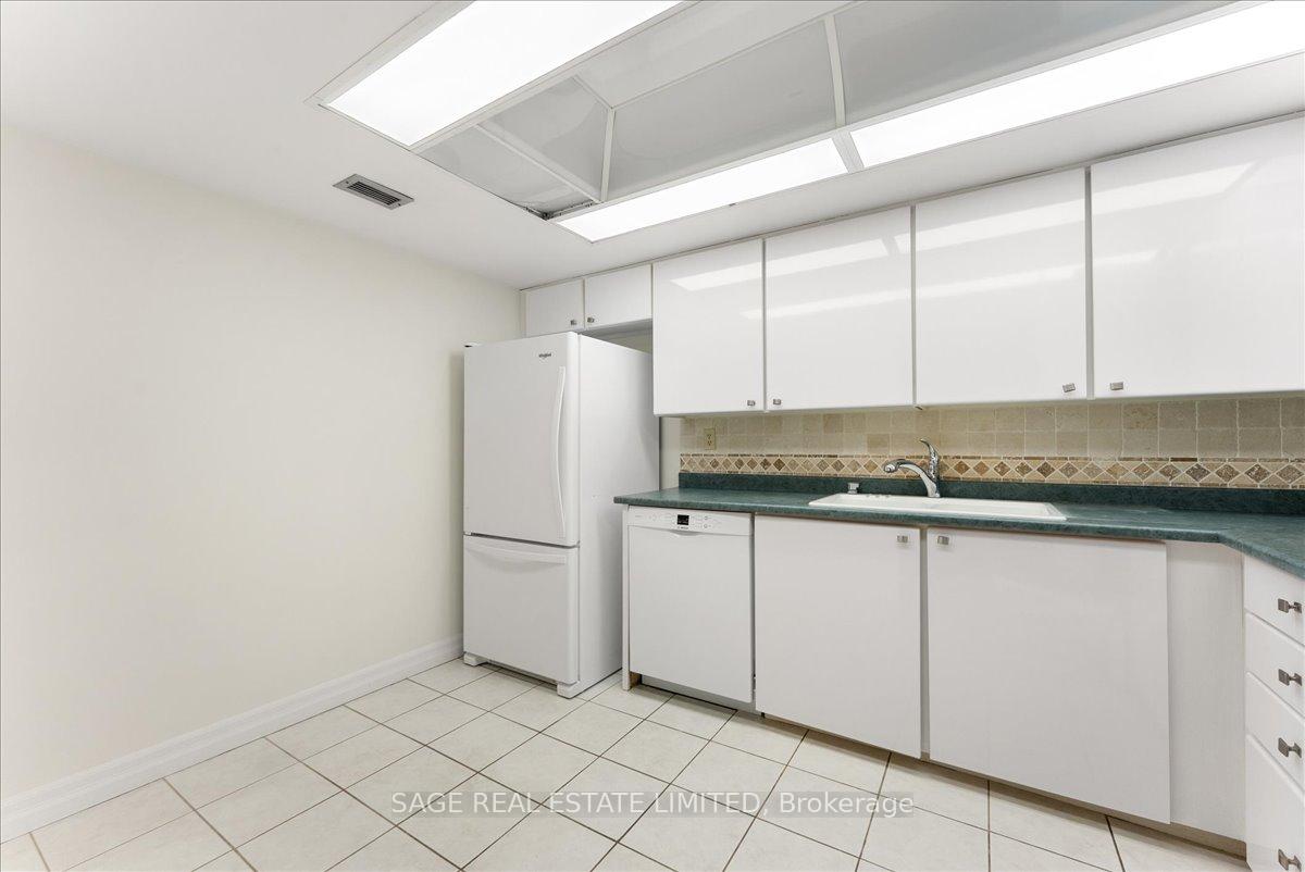 Photo 12 of Unit 209, 360 Bloor Street E, Toronto, Rosedale-Moore Park — HOMEH