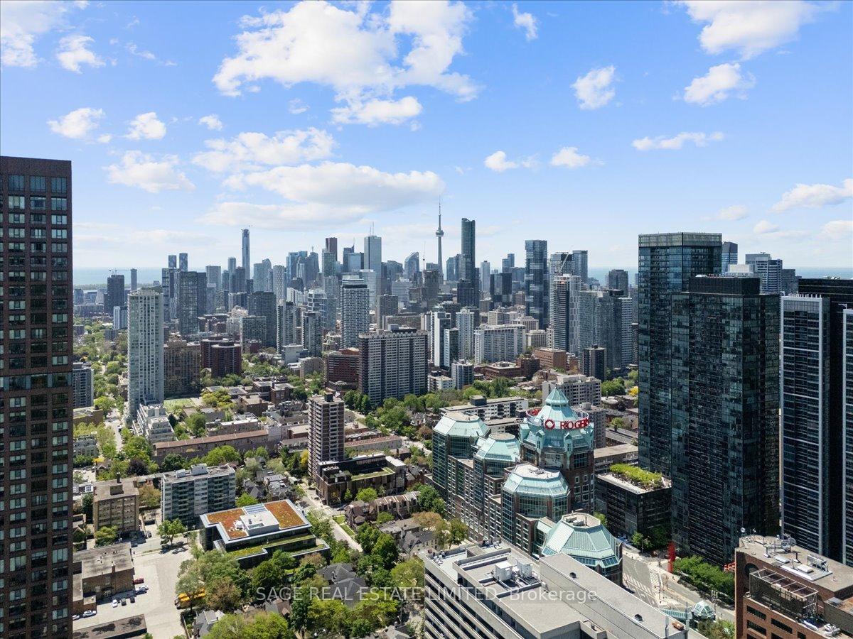 Photo 28 of Unit 209, 360 Bloor Street E, Toronto, Rosedale-Moore Park — HOMEH