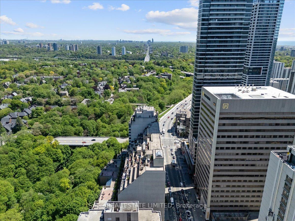 Photo 41 of Unit 209, 360 Bloor Street E, Toronto, Rosedale-Moore Park — HOMEH