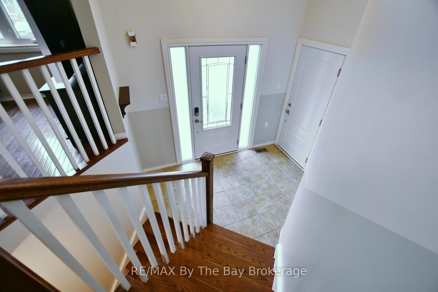 Photo 7 of 215 Montreal Street, Clearview, Stayner — HOMEH