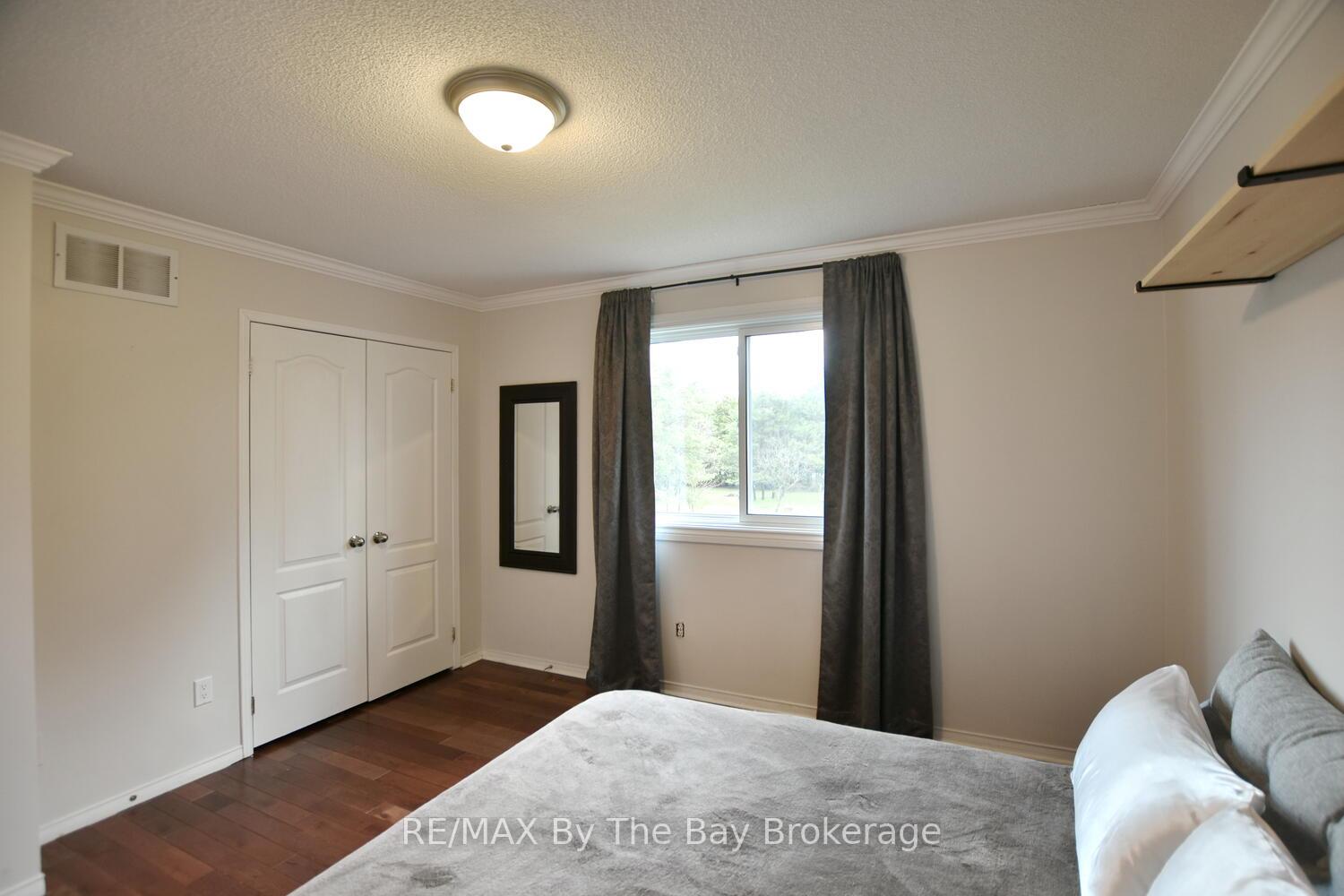 Photo 19 of 215 Montreal Street, Clearview, Stayner — HOMEH