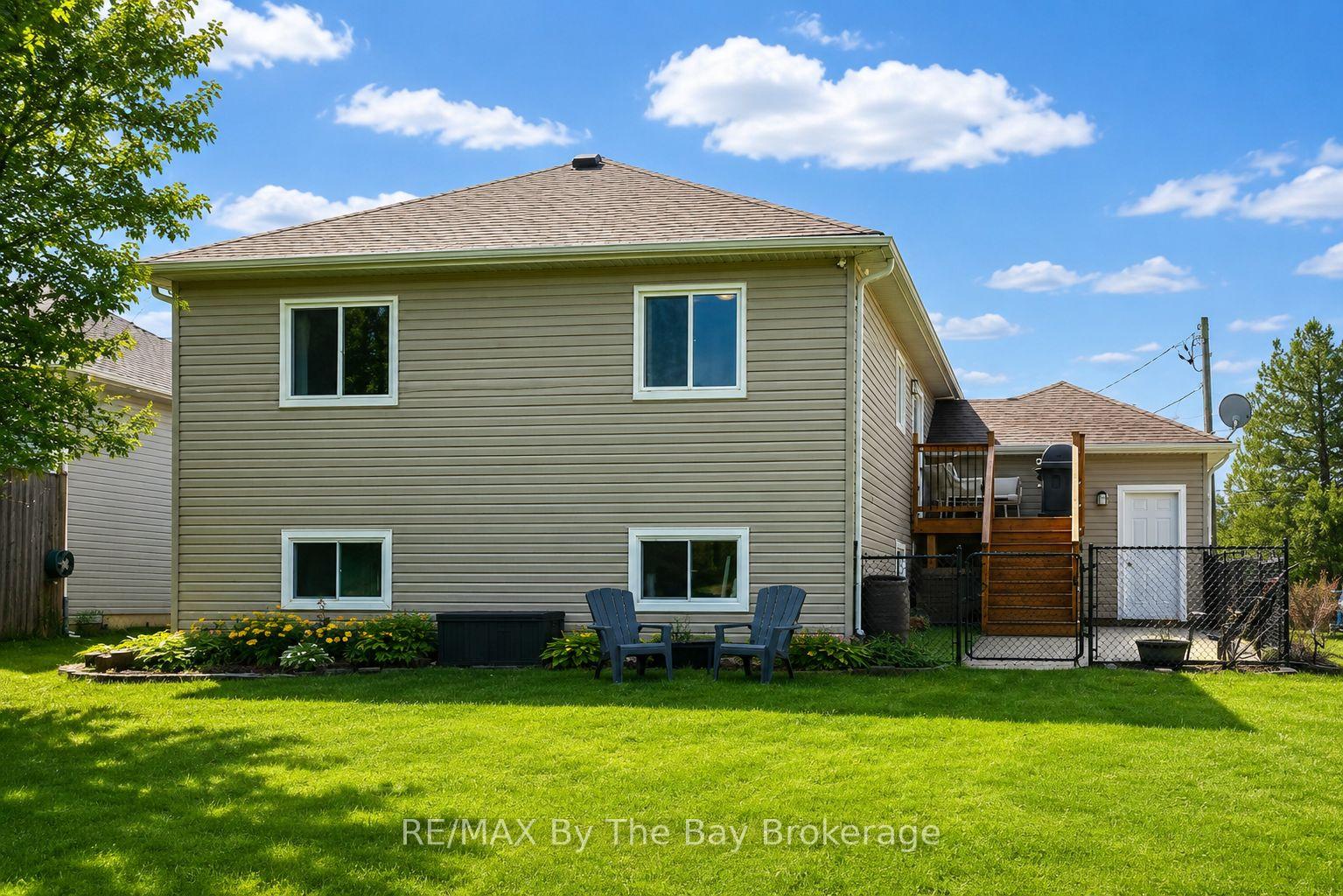 Photo 32 of 215 Montreal Street, Clearview, Stayner — HOMEH