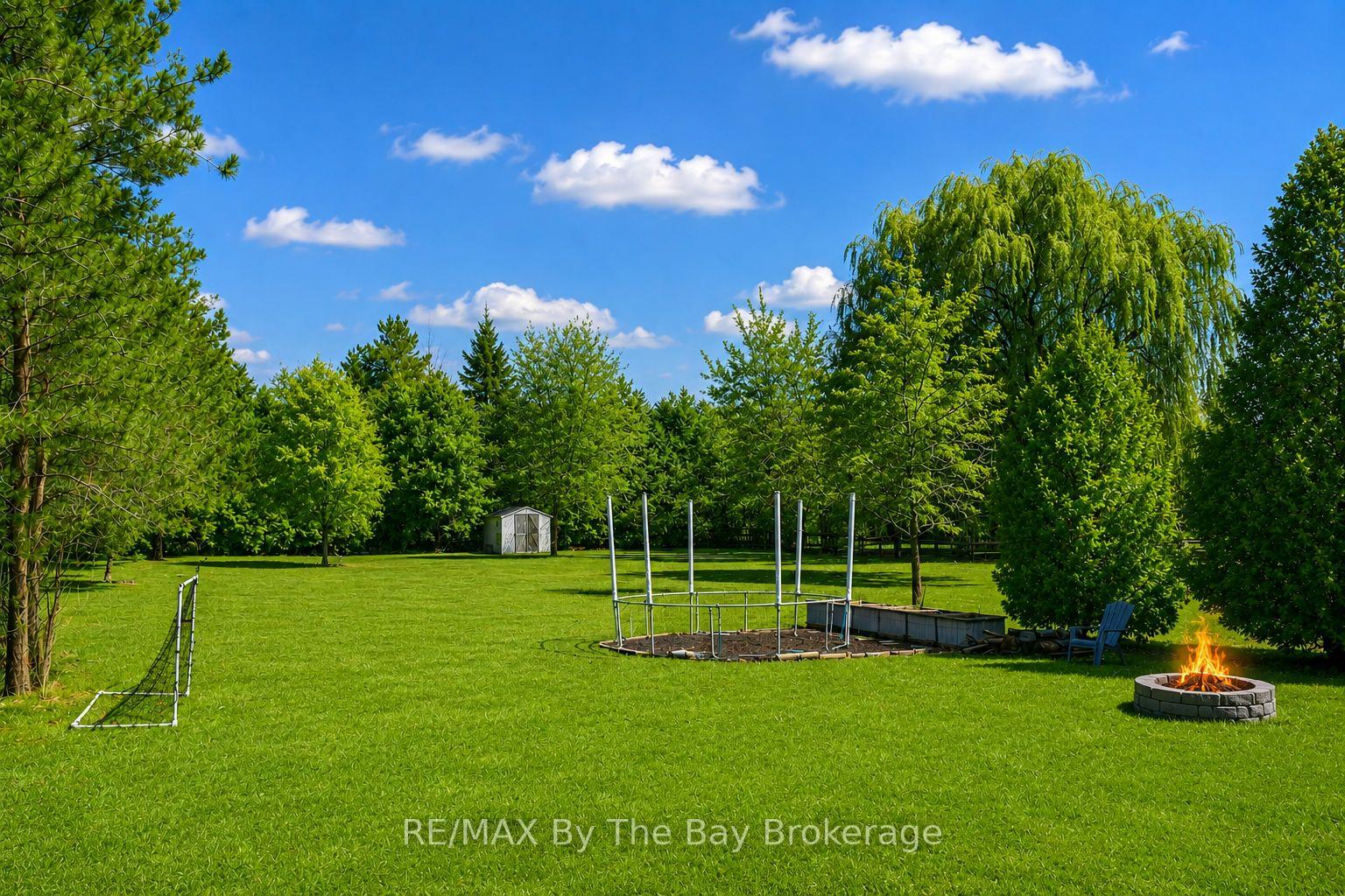 Photo 33 of 215 Montreal Street, Clearview, Stayner — HOMEH