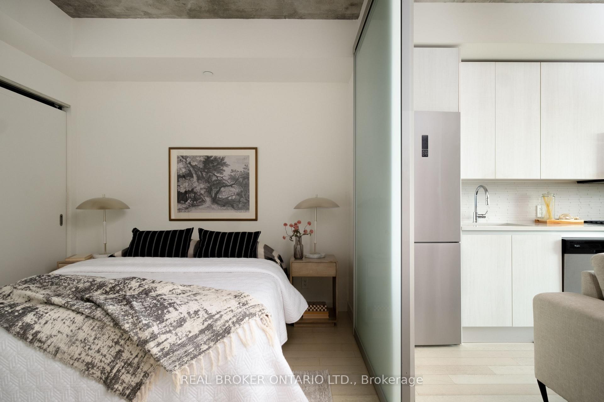 Photo 9 of Unit 508, 111 Bathurst Street, Toronto, Waterfront Communities — HOMEH