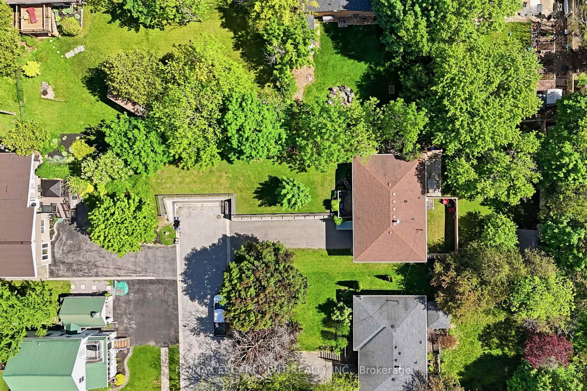 Photo 2 of 52 Grand Avenue, Haldimand — HOMEH