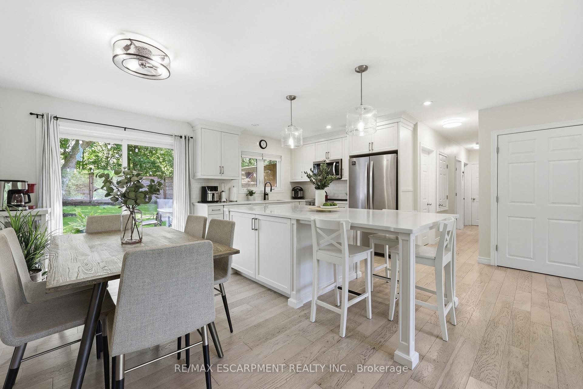 Photo 6 of 52 Grand Avenue, Haldimand — HOMEH
