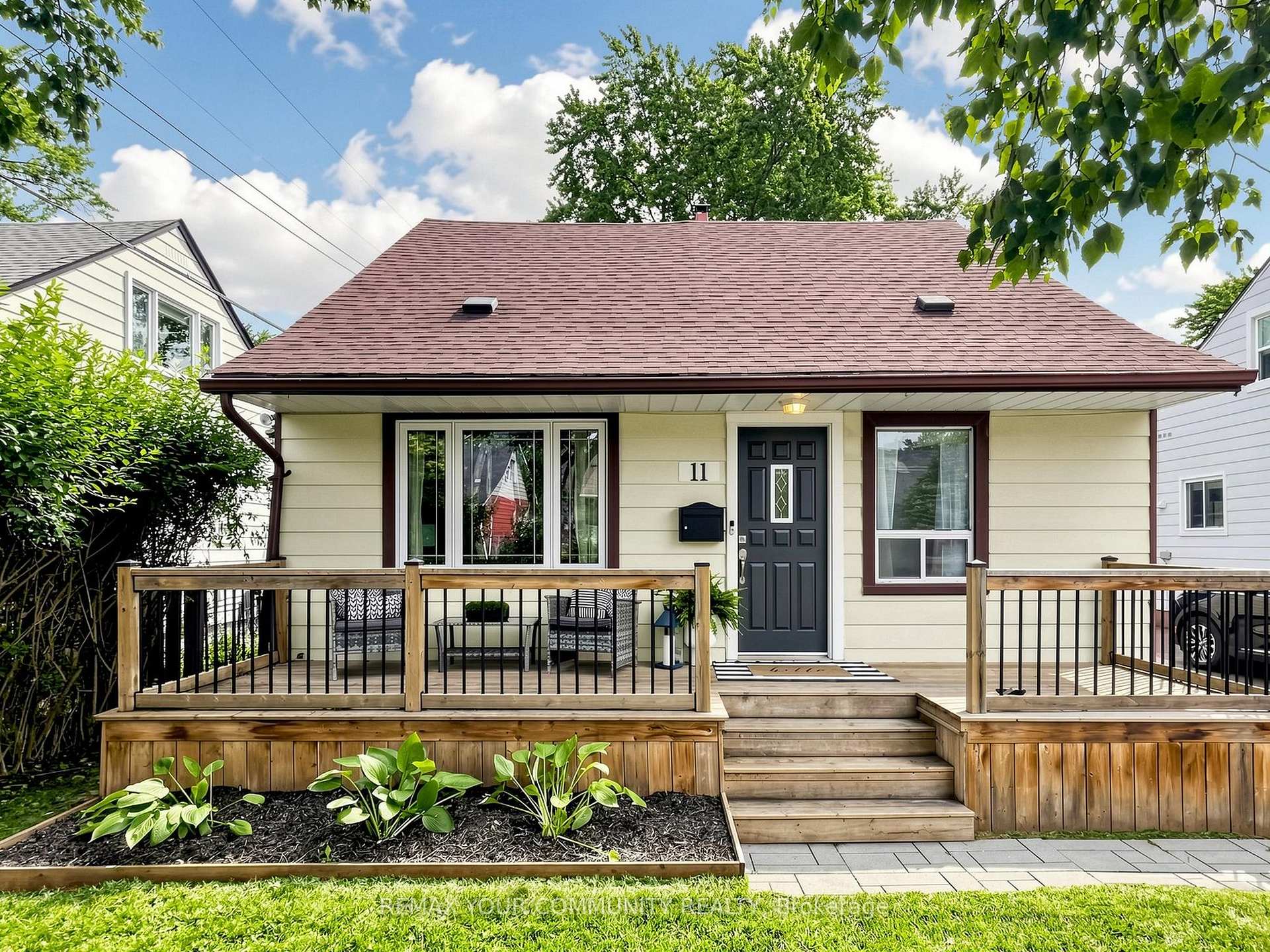 Photo 4 of 11 Nelson Avenue, Ajax, Central — HOMEH