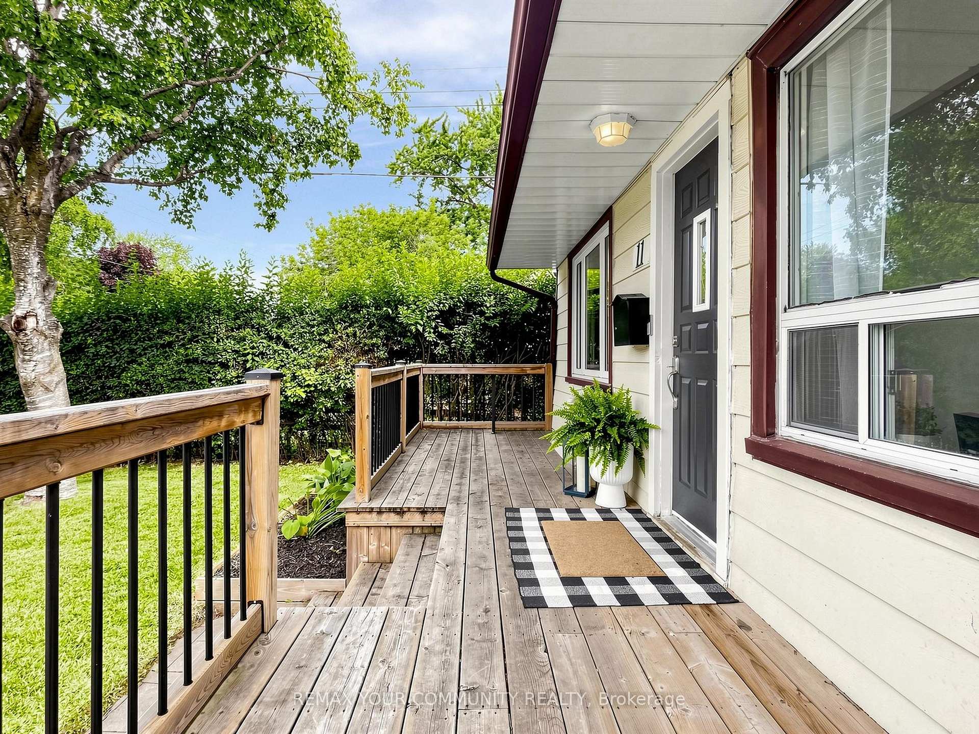 Photo 5 of 11 Nelson Avenue, Ajax, Central — HOMEH