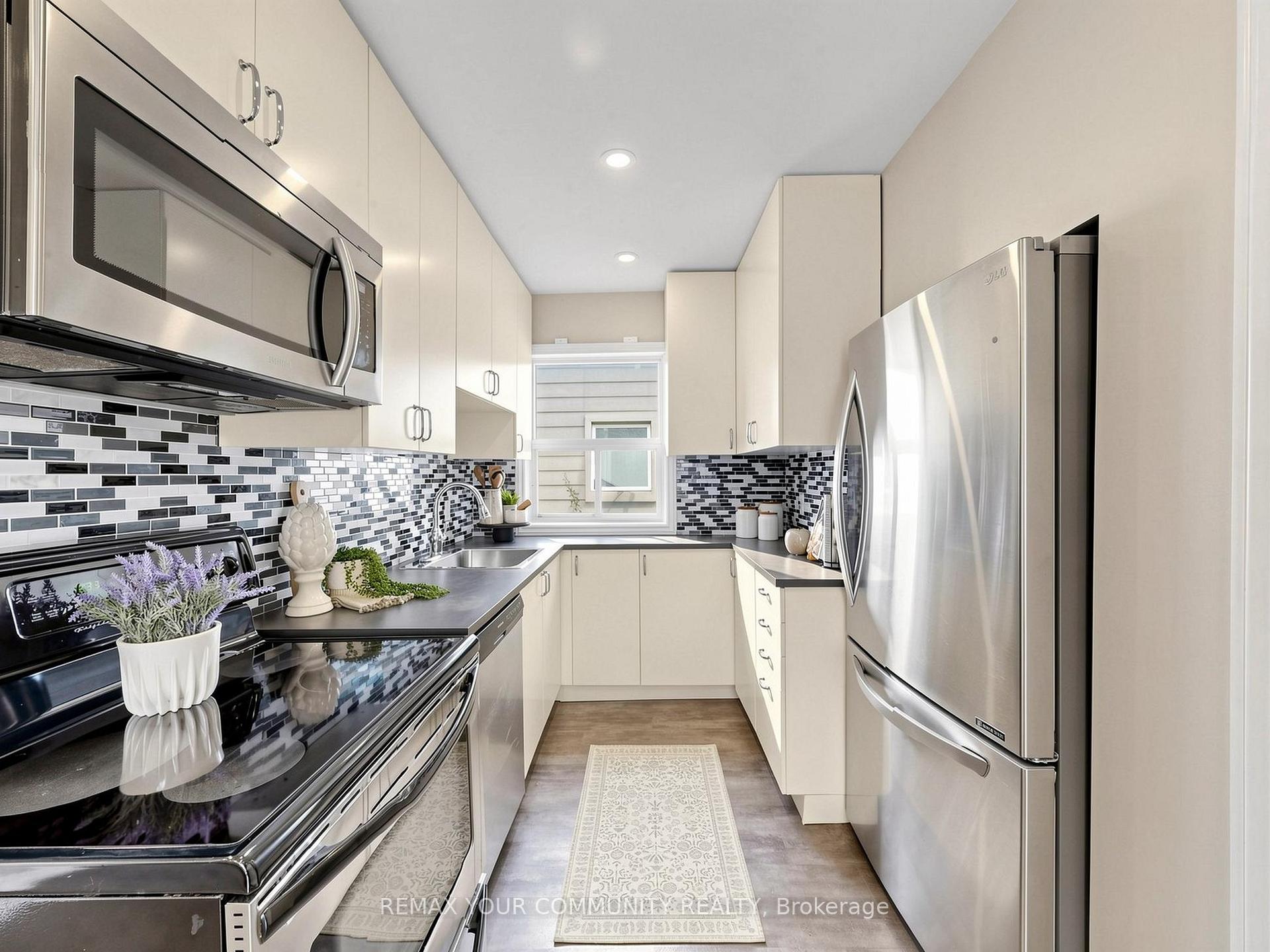 Photo 12 of 11 Nelson Avenue, Ajax, Central — HOMEH