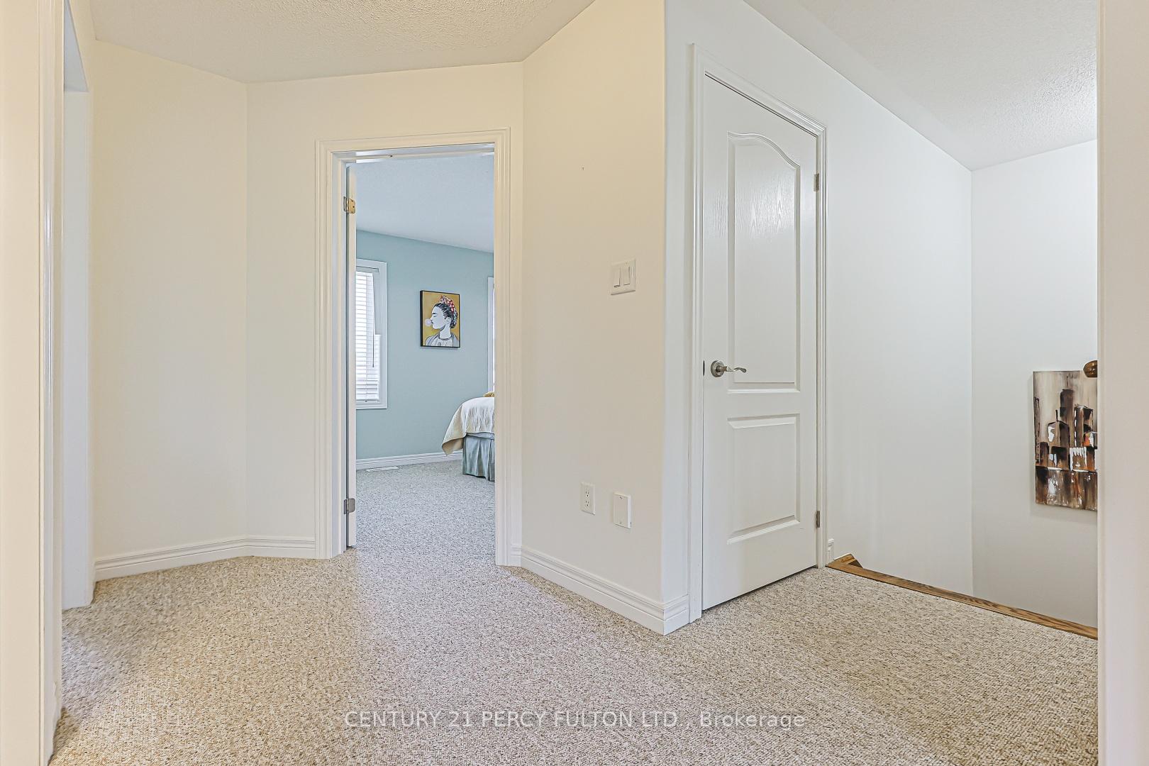 Photo 27 of 42 Arthur Case Crescent, East Gwillimbury, Mt Albert — HOMEH