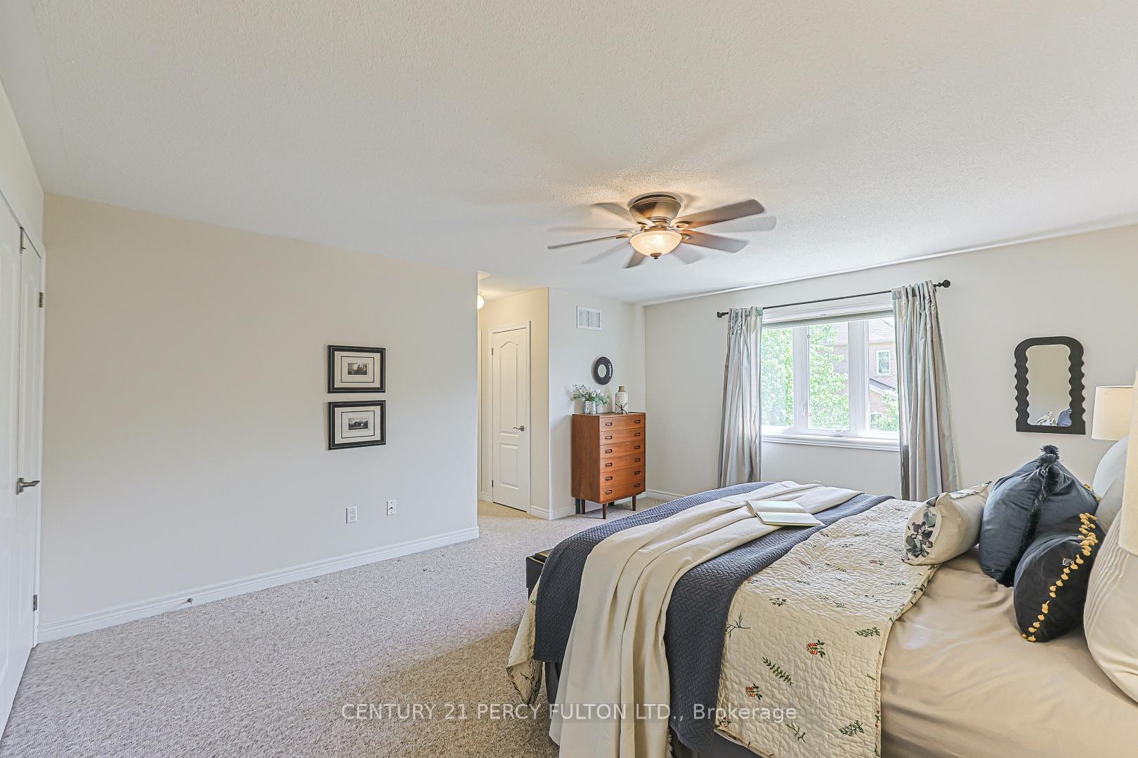 Photo 30 of 42 Arthur Case Crescent, East Gwillimbury, Mt Albert — HOMEH