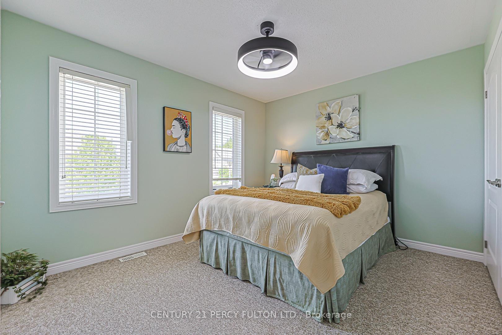 Photo 37 of 42 Arthur Case Crescent, East Gwillimbury, Mt Albert — HOMEH