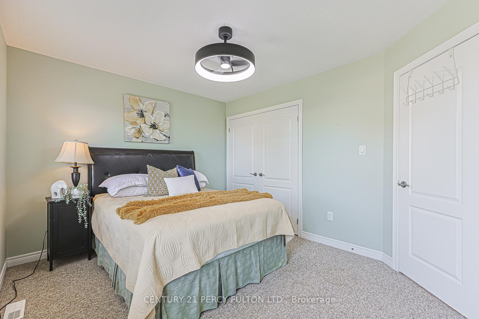 Photo 38 of 42 Arthur Case Crescent, East Gwillimbury, Mt Albert — HOMEH