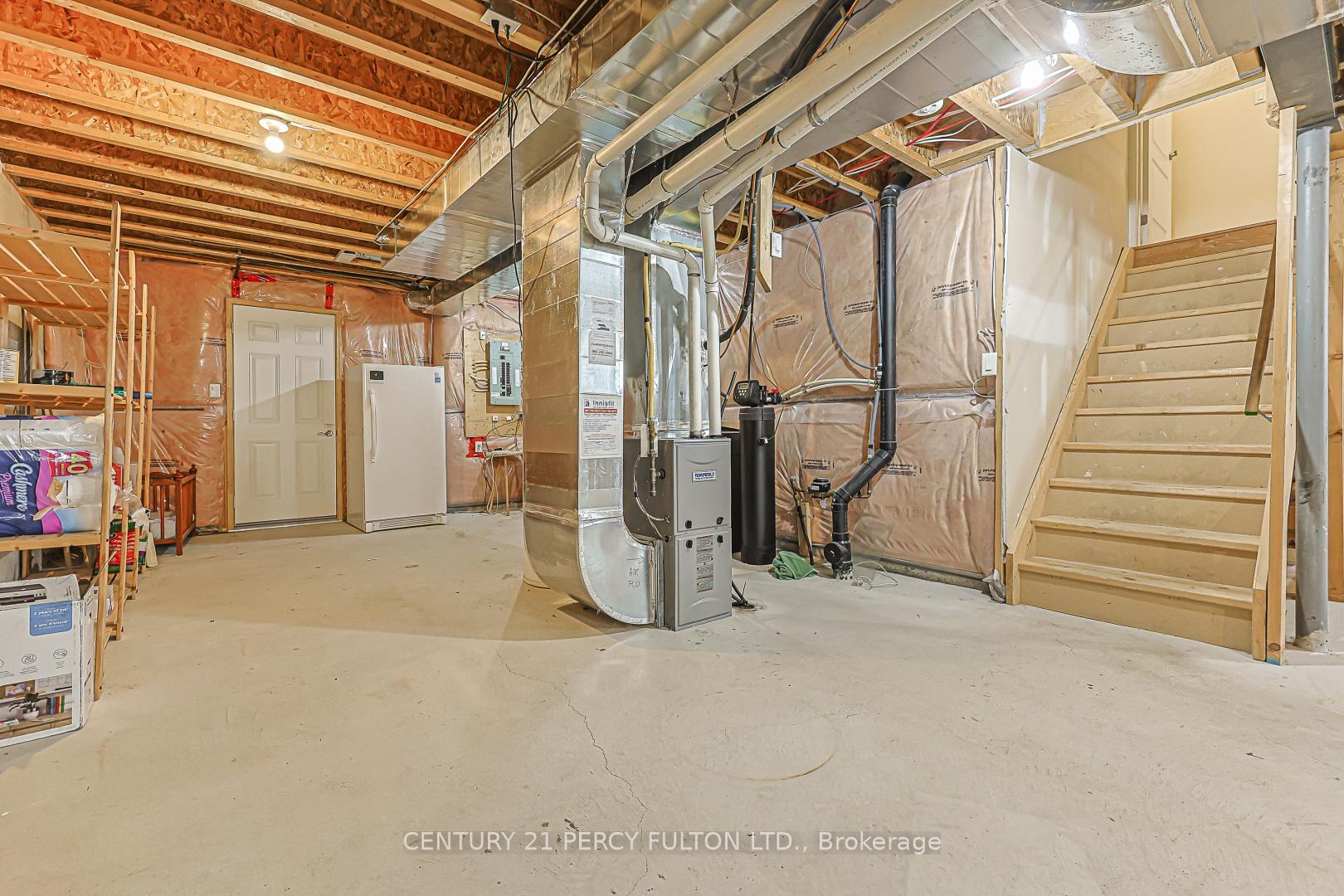 Photo 41 of 42 Arthur Case Crescent, East Gwillimbury, Mt Albert — HOMEH