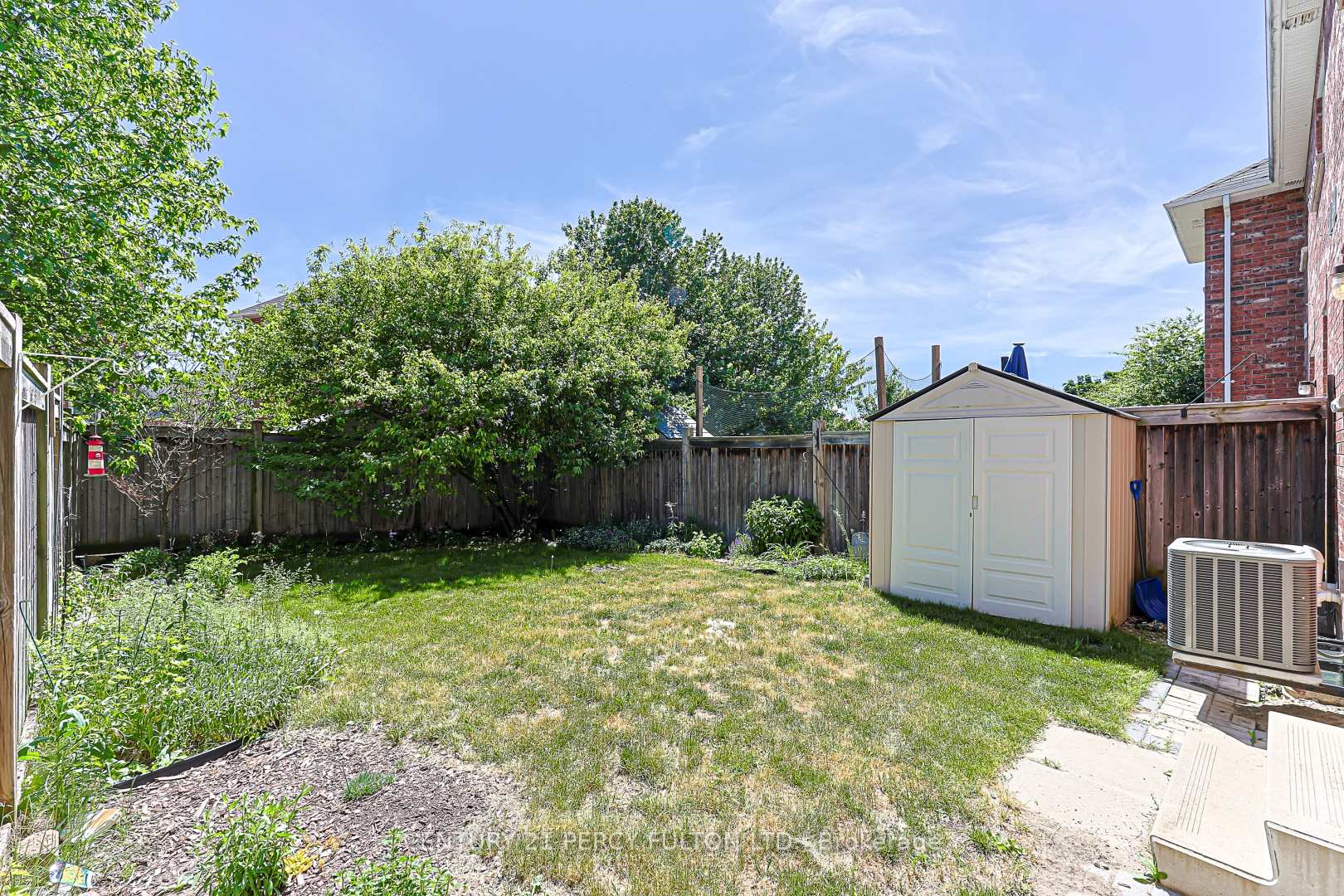 Photo 44 of 42 Arthur Case Crescent, East Gwillimbury, Mt Albert — HOMEH