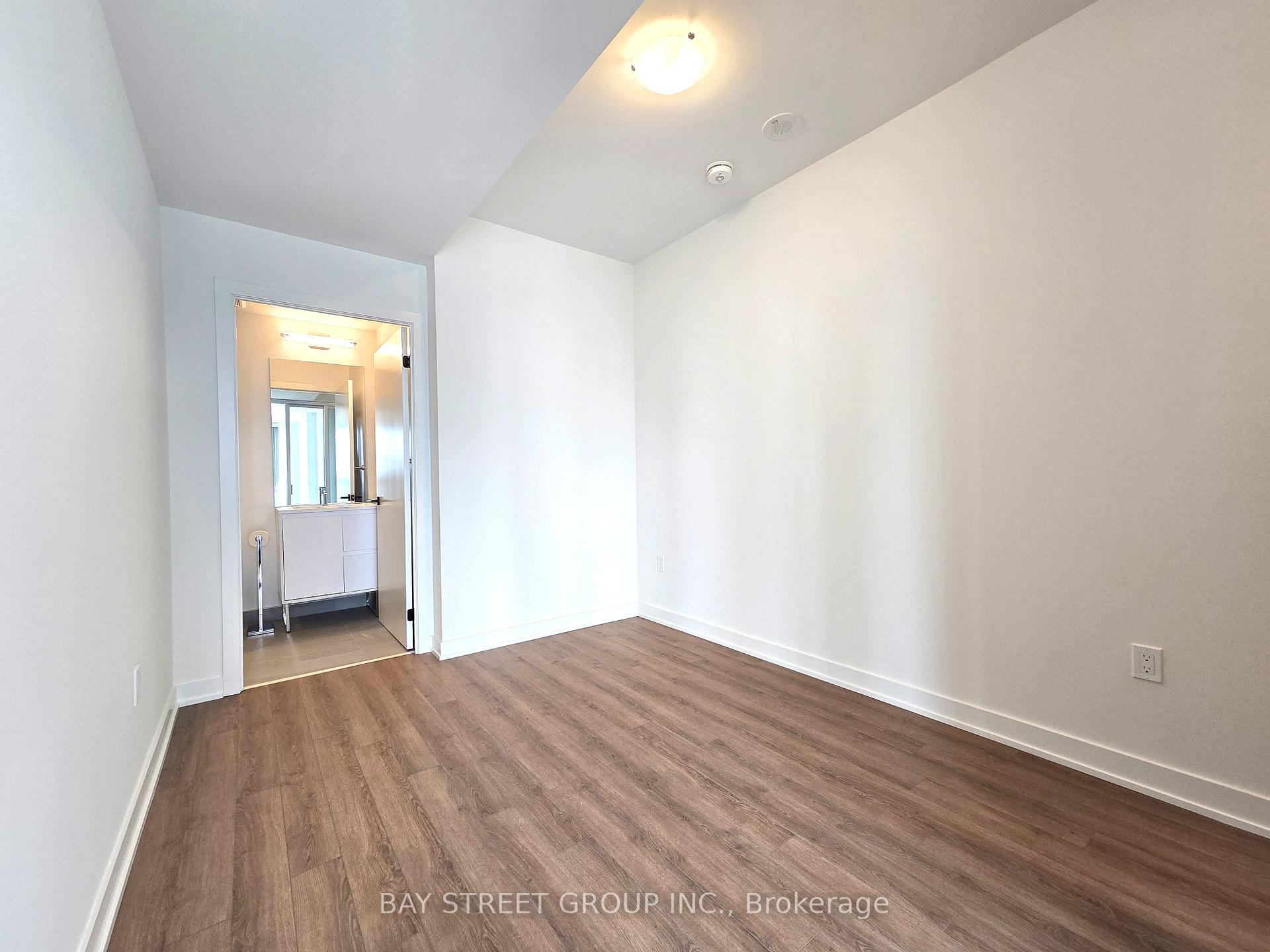 Photo 12 of Unit 1507, 5 Quarrington Line, North York, Banbury-Don Mills — HOMEH