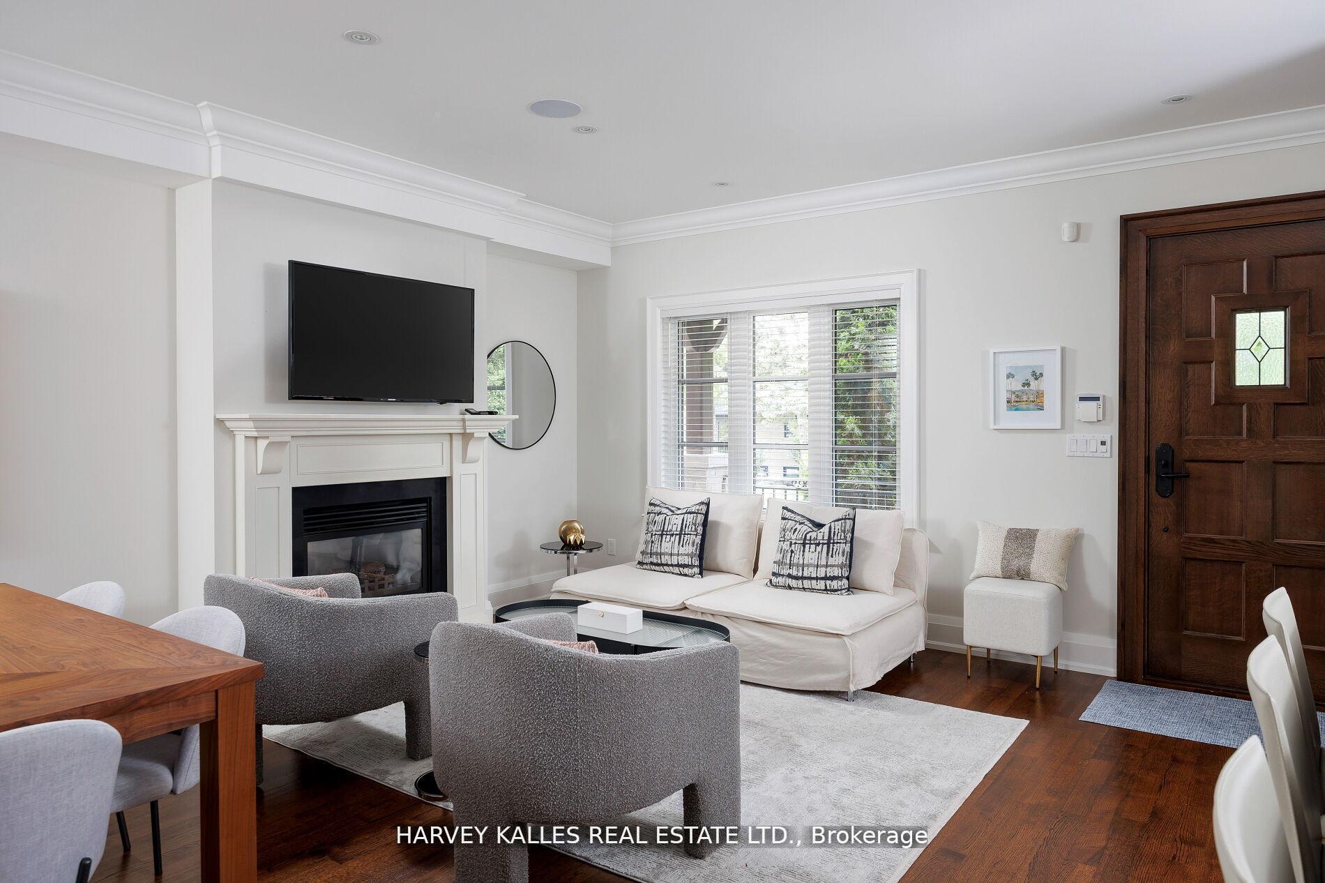 Photo 9 of 38 Westmount Park Road, Etobicoke, Humber Heights — HOMEH