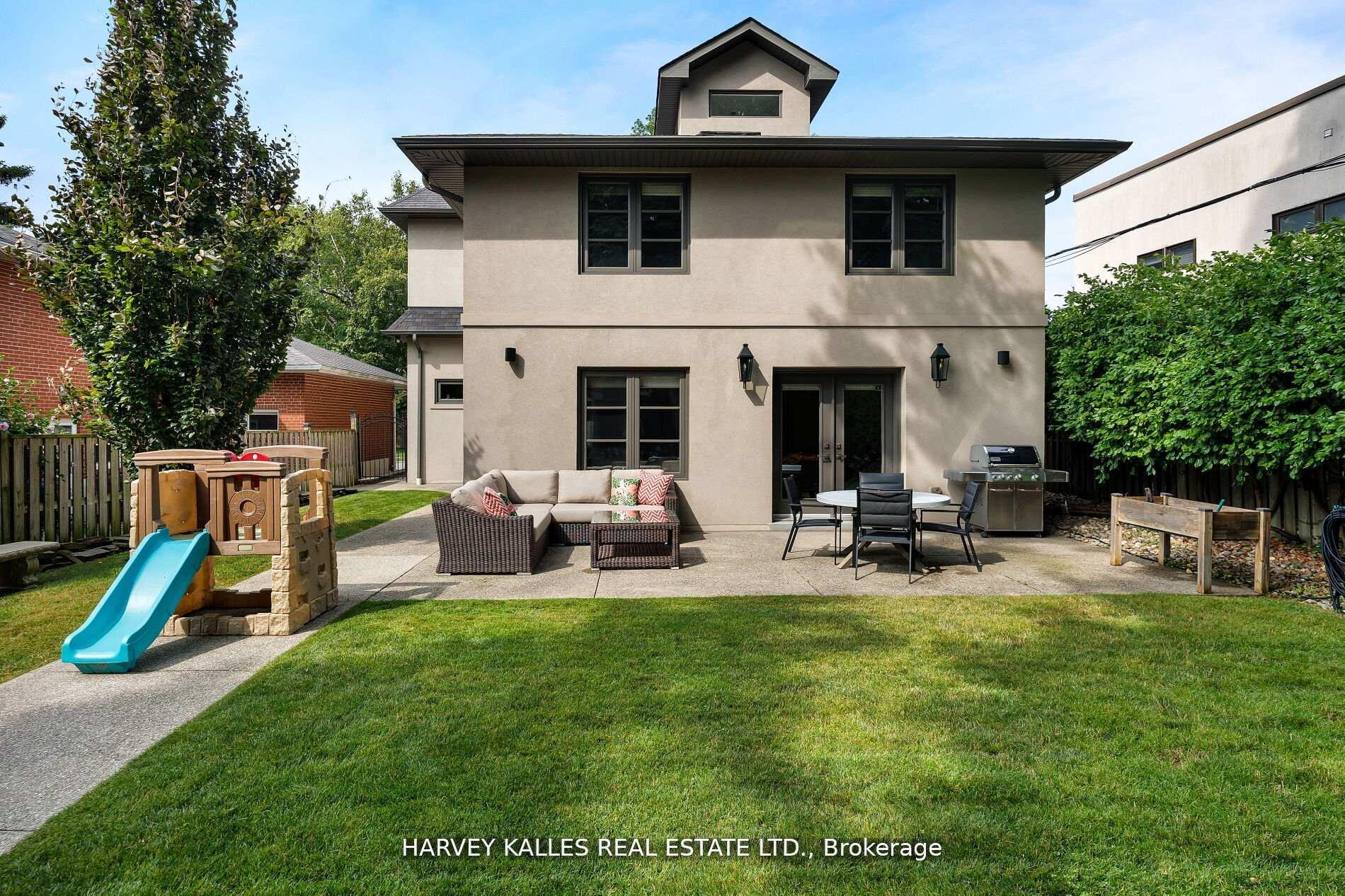 Photo 24 of 38 Westmount Park Road, Etobicoke, Humber Heights — HOMEH
