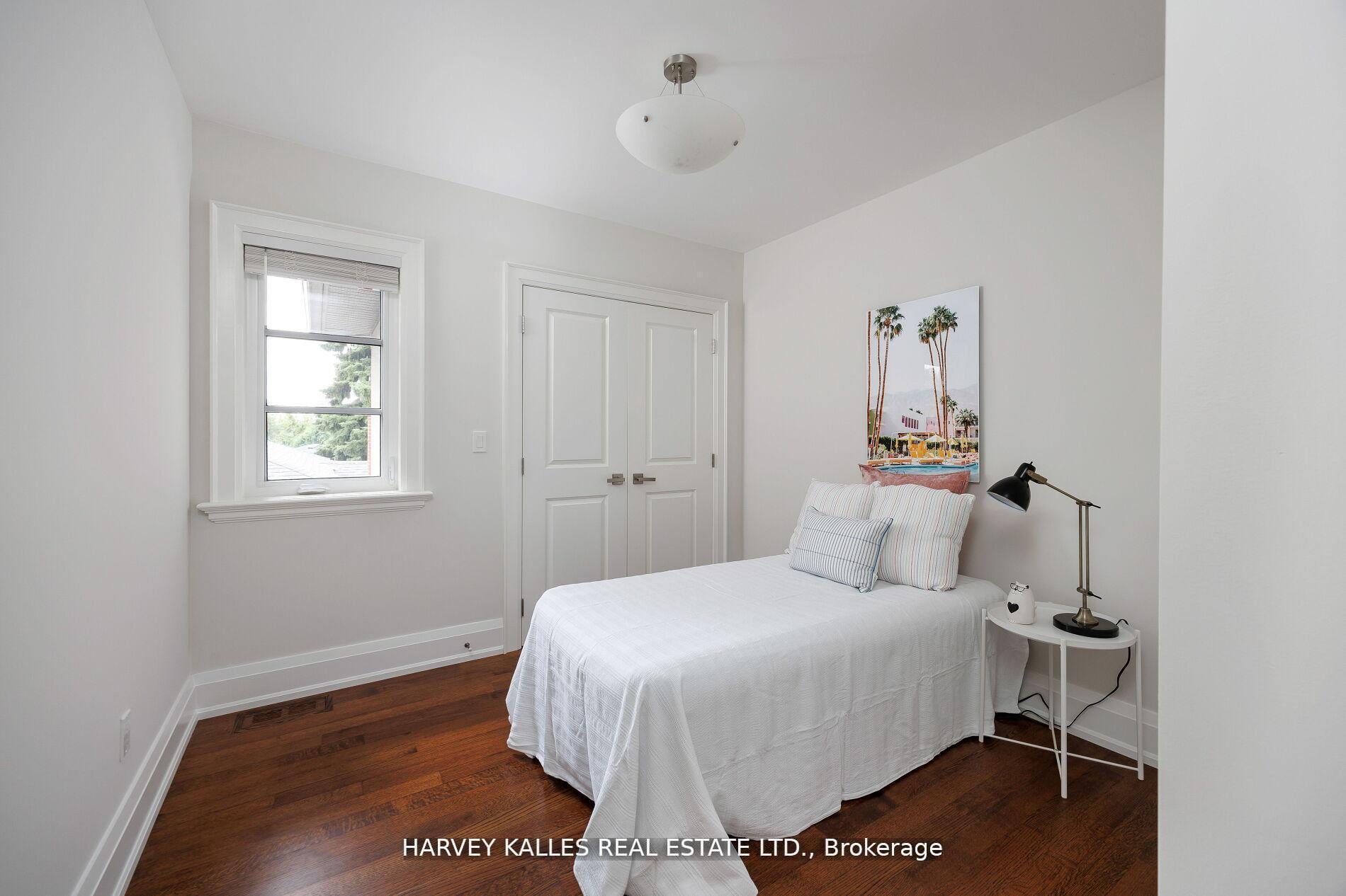 Photo 37 of 38 Westmount Park Road, Etobicoke, Humber Heights — HOMEH
