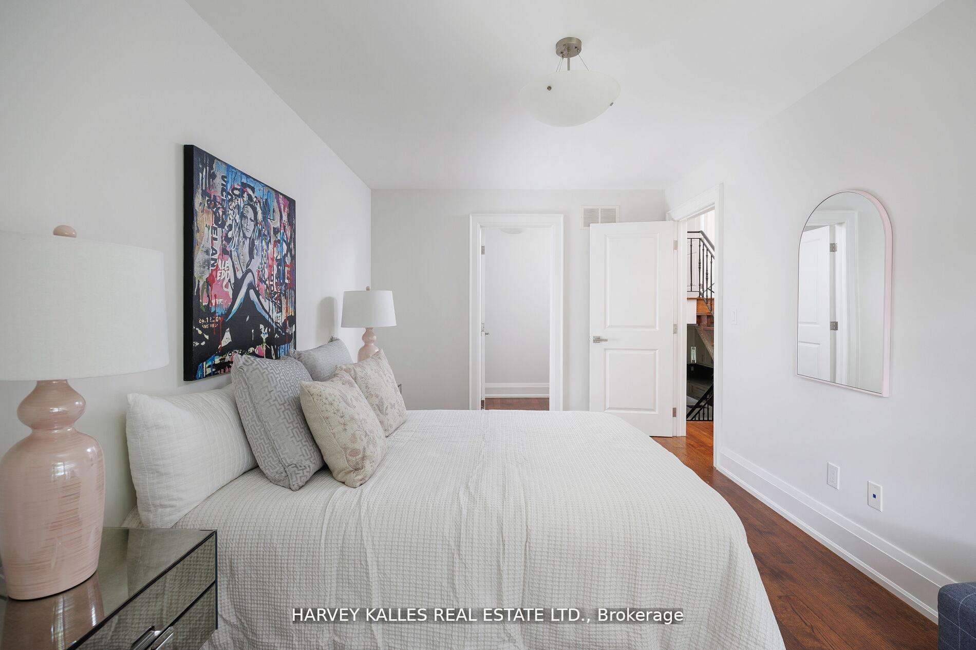 Photo 42 of 38 Westmount Park Road, Etobicoke, Humber Heights — HOMEH