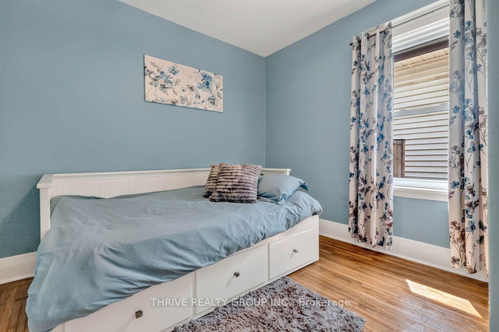 Photo 26 of 57 Langarth Street E, London, South F — HOMEH