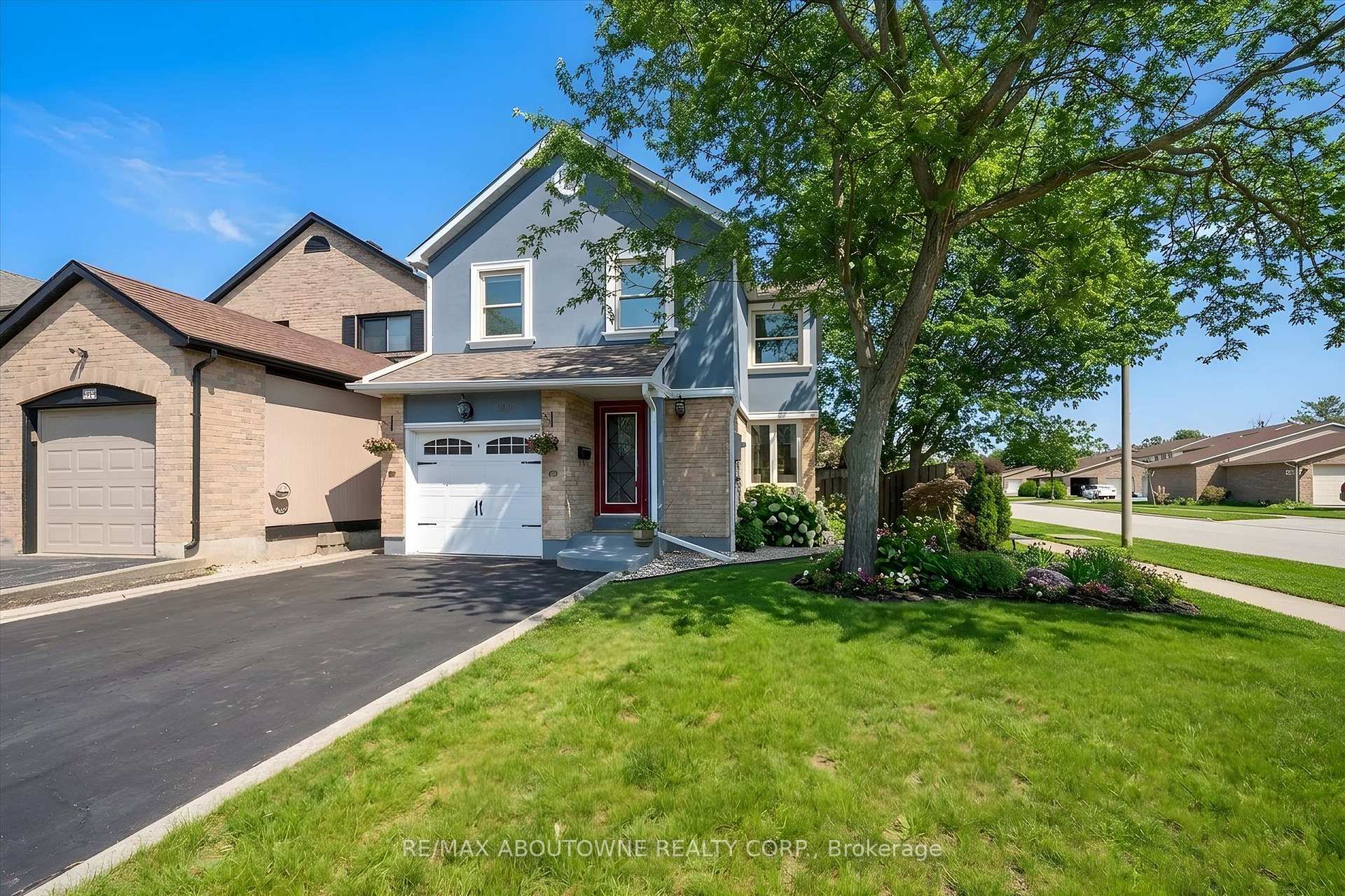 Photo 1 of 395 Maidstone Crescent, Oakville, Glen Abbey — HOMEH