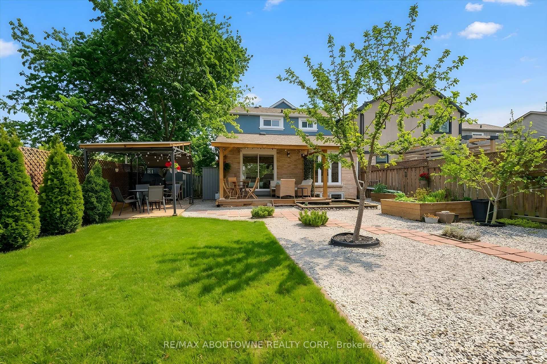 Photo 35 of 395 Maidstone Crescent, Oakville, Glen Abbey — HOMEH