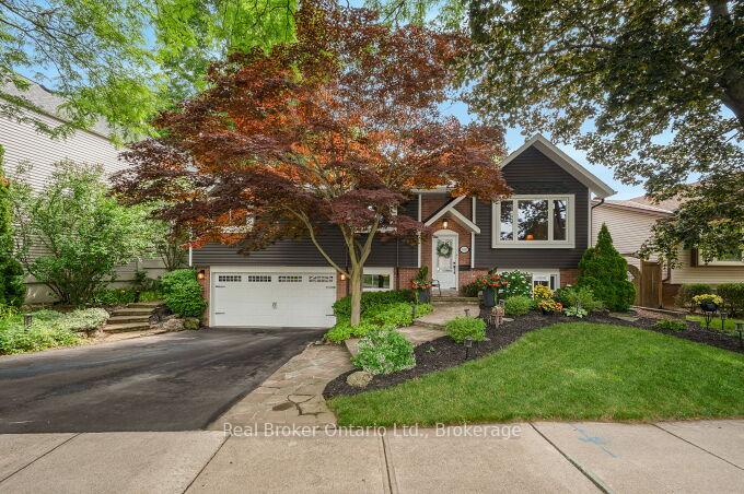 Photo 2 of 4162 Sutherland Crescent, Burlington, Shoreacres — HOMEH