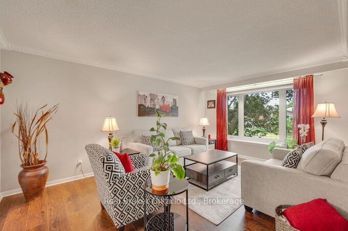 Photo 5 of 4162 Sutherland Crescent, Burlington, Shoreacres — HOMEH