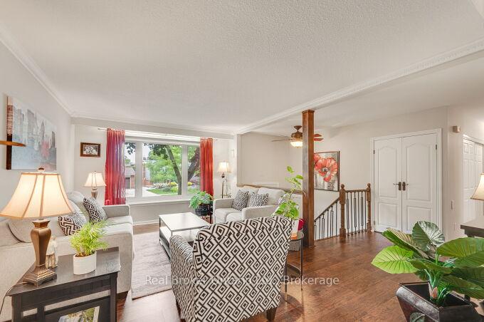 Photo 6 of 4162 Sutherland Crescent, Burlington, Shoreacres — HOMEH
