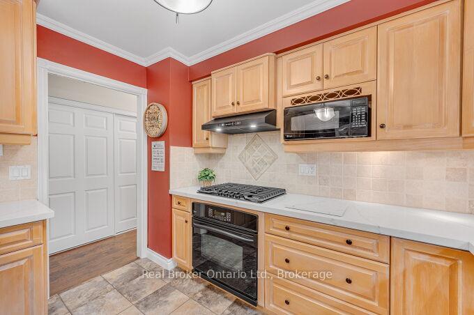 Photo 11 of 4162 Sutherland Crescent, Burlington, Shoreacres — HOMEH